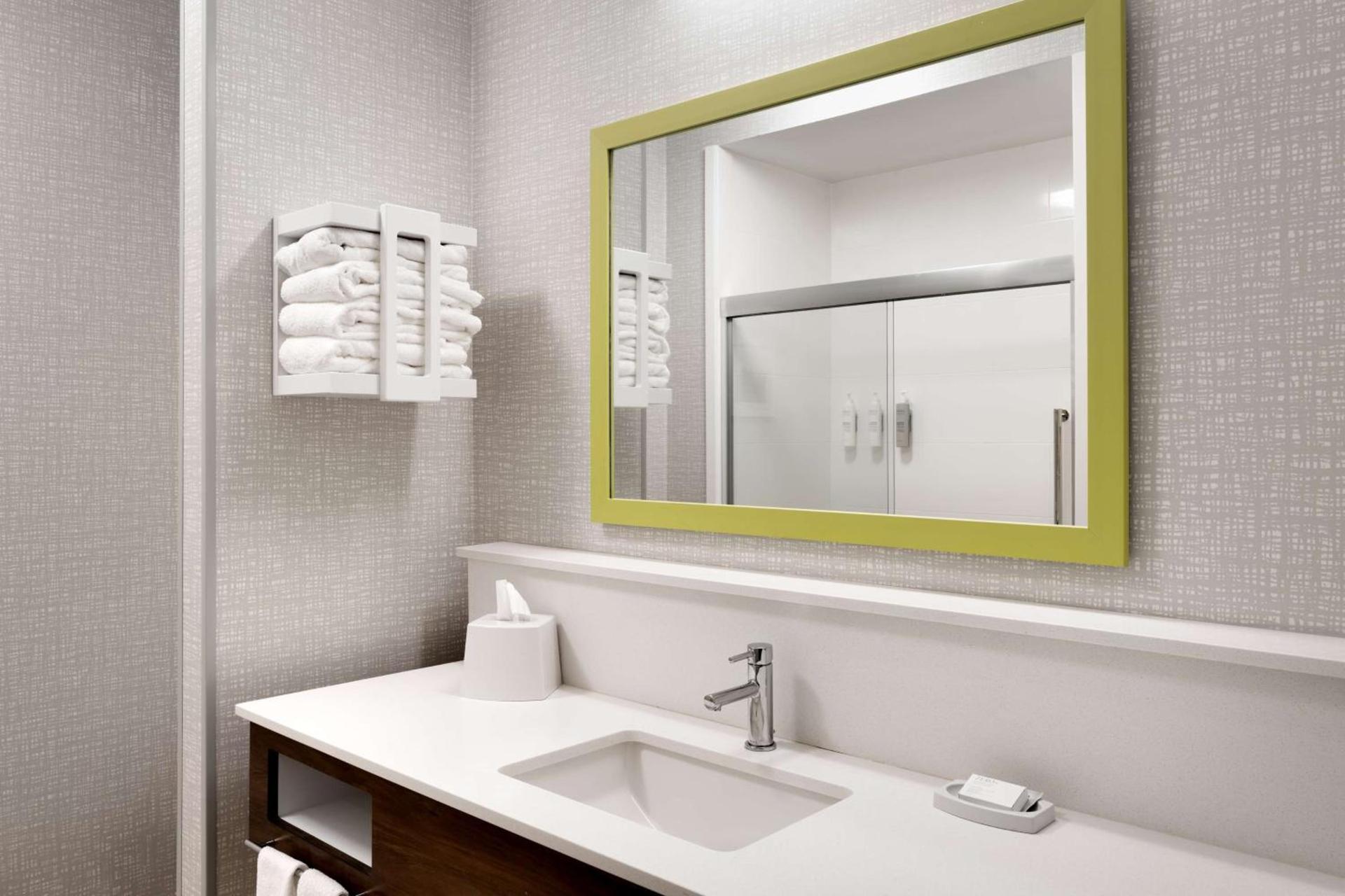 Hampton Inn & Suites Ft Worth-Burleson photo 20