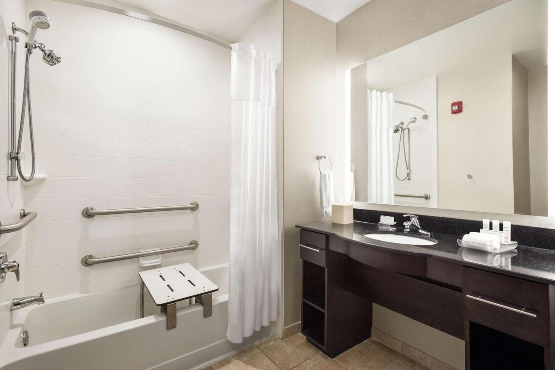 Homewood Suites Fort Wayne photo 9