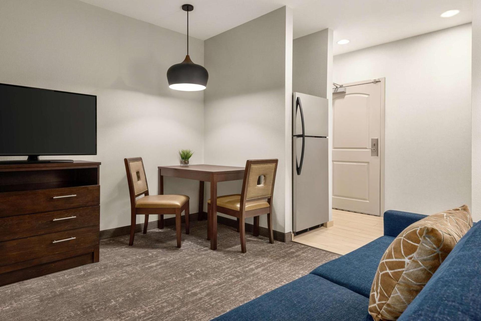 Homewood Suites Fort Wayne photo 20