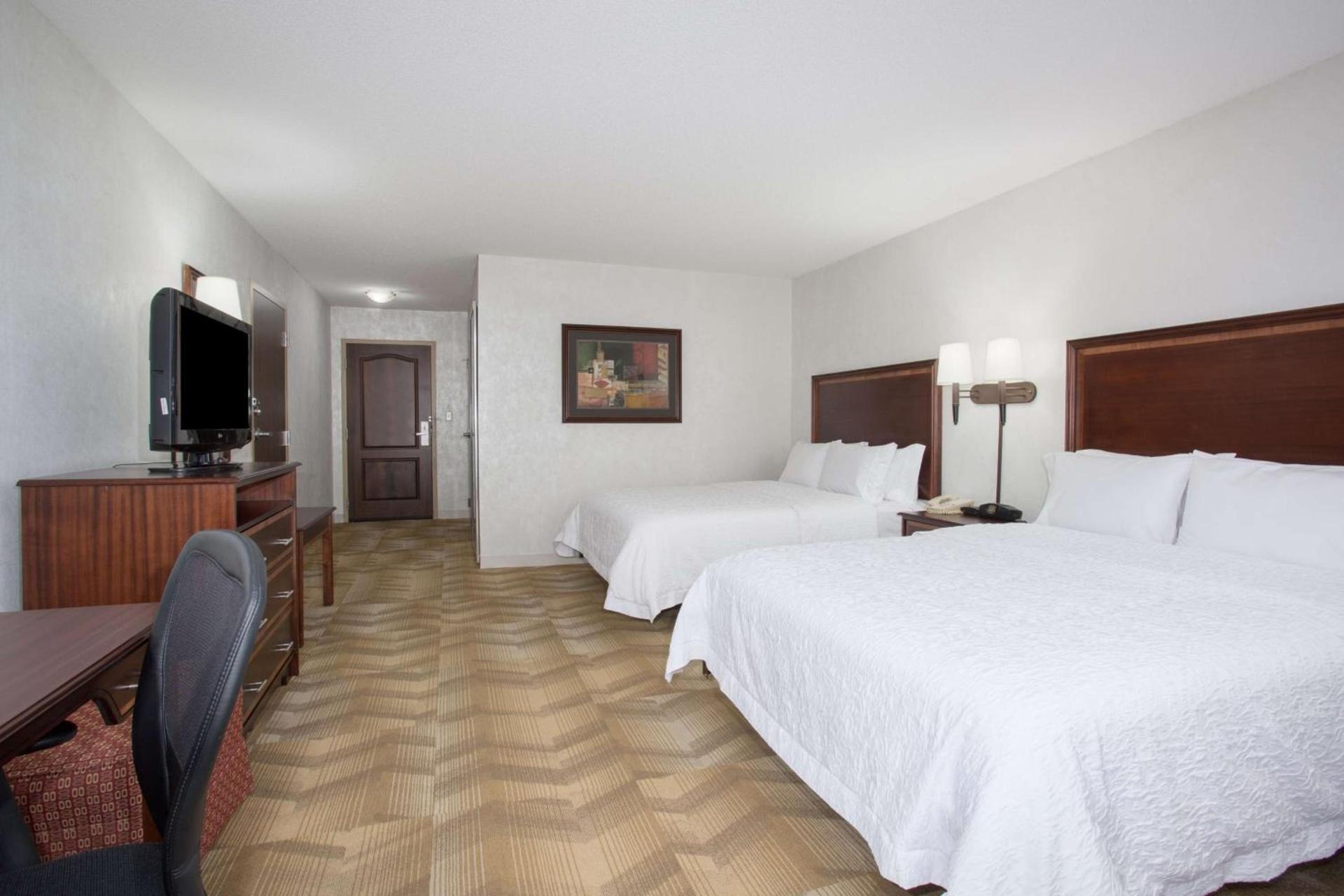 Hampton Inn Siloam Springs photo 10