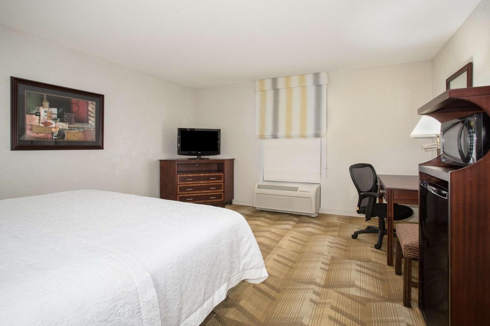 Hampton Inn Siloam Springs photo 14