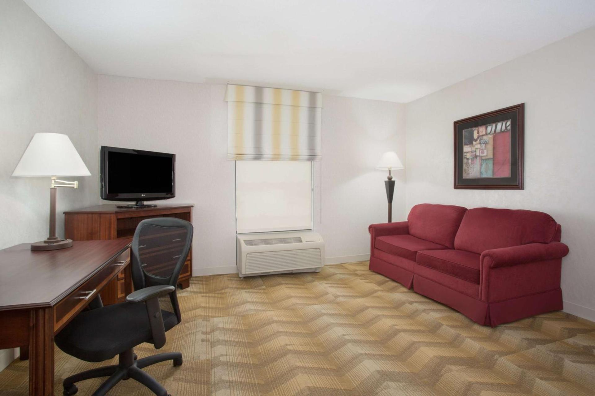 Hampton Inn Siloam Springs photo 19