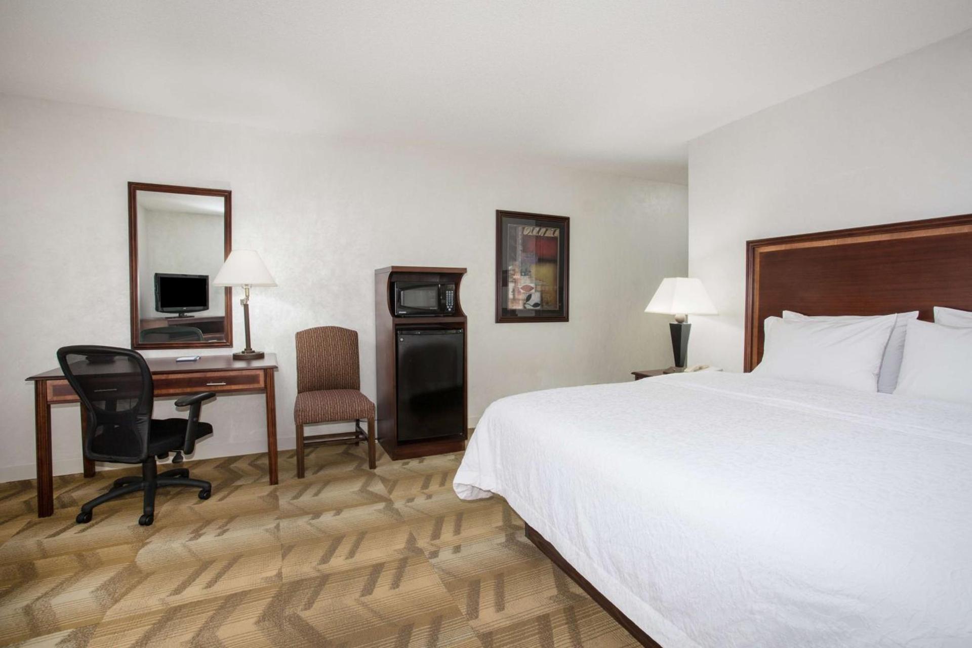 Hampton Inn Siloam Springs photo 22