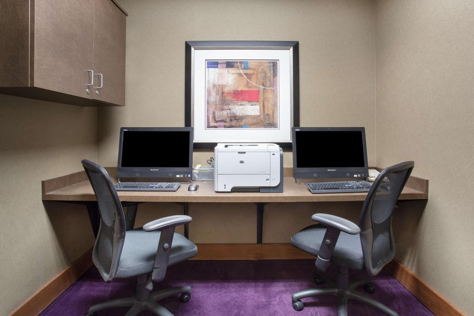 Hampton Inn Siloam Springs photo 32