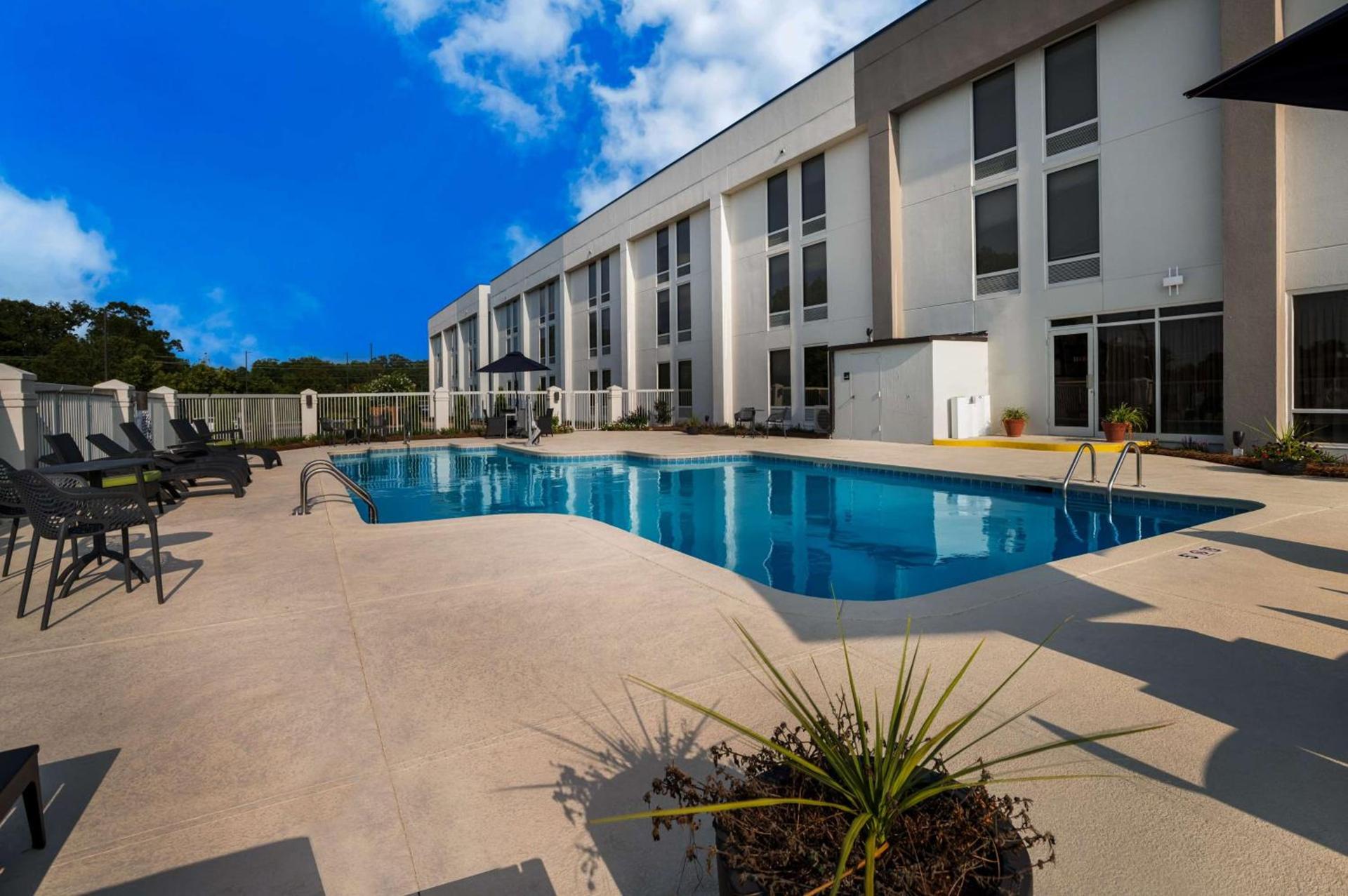 Hampton Inn Gadsden photo 10