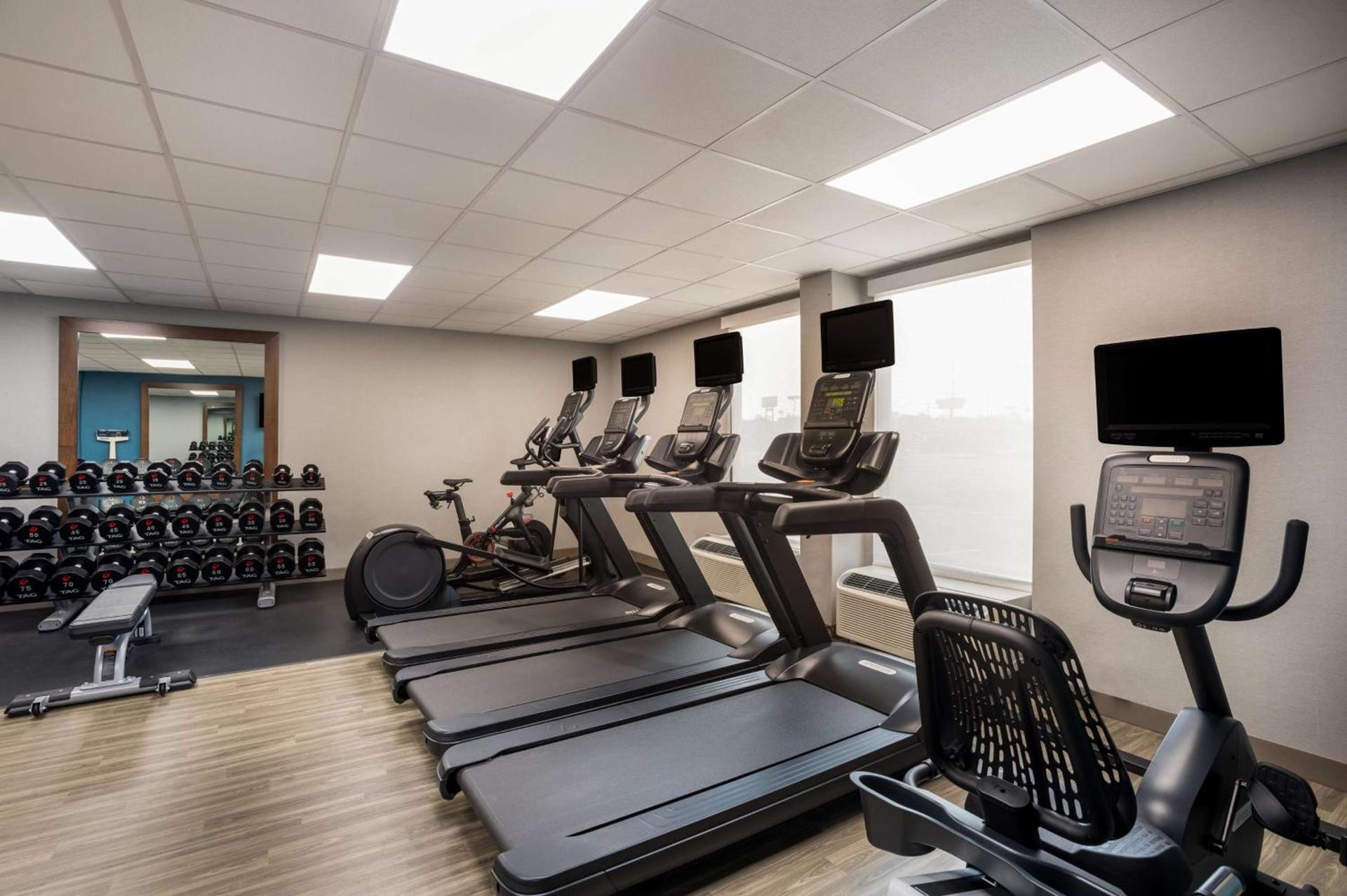 Hampton Inn Gadsden photo 15