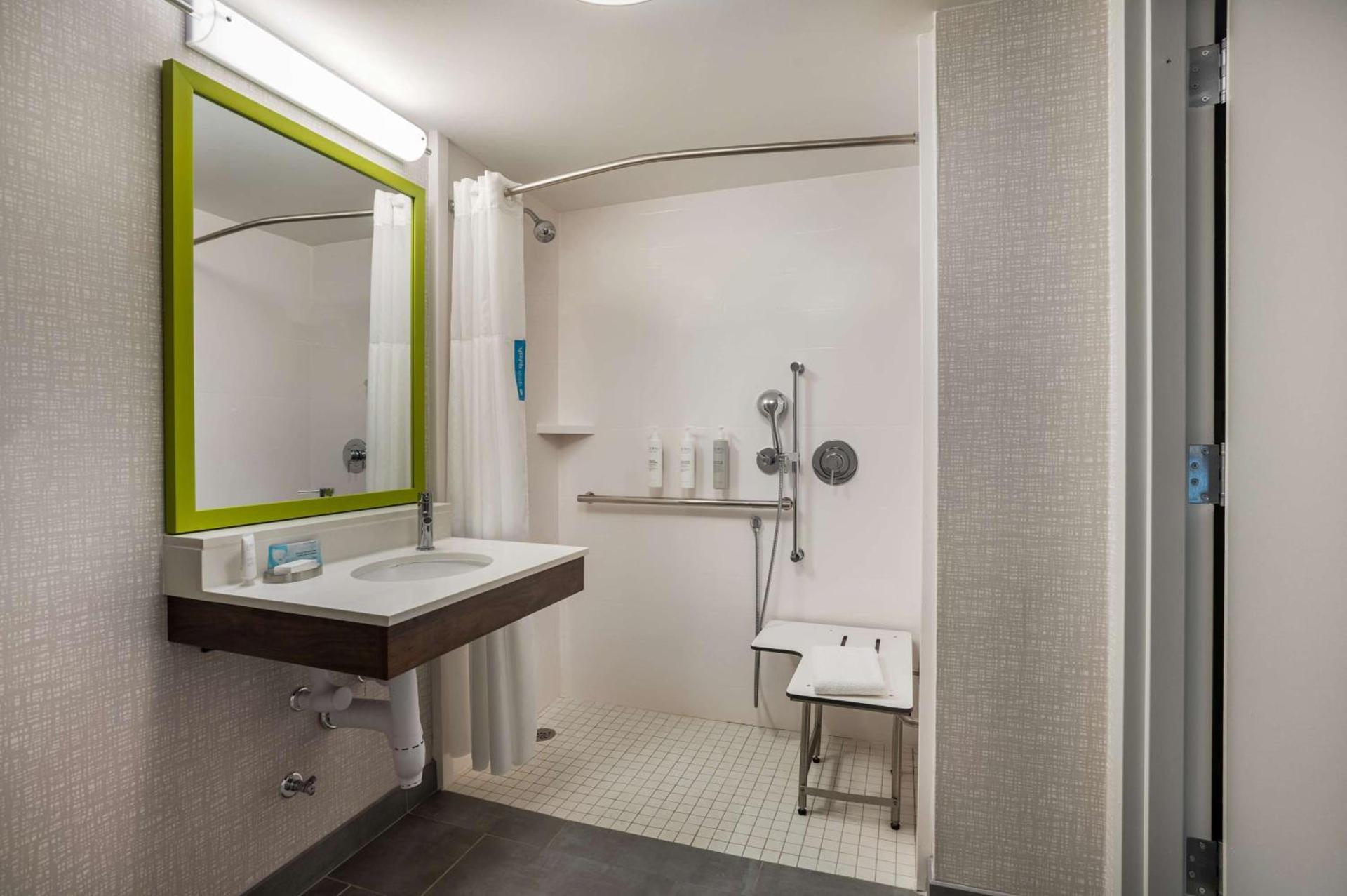 Hampton Inn Gadsden photo 22
