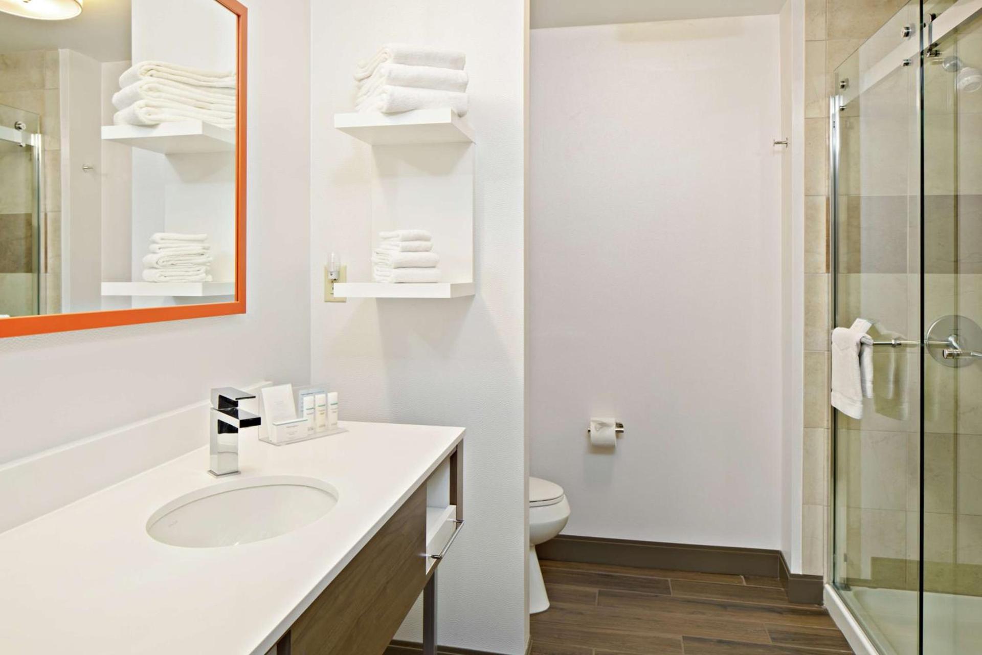 Hampton Inn & Suites Spokane Valley photo 31