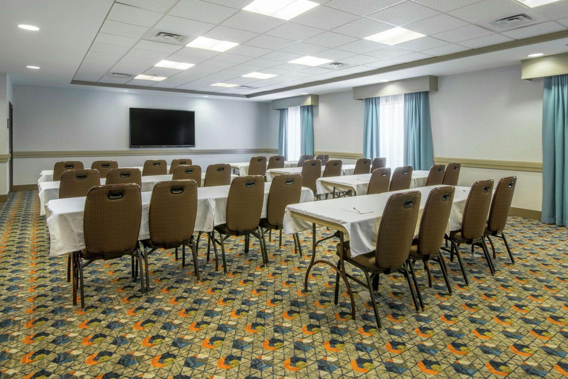 Hampton Inn & Suites Spokane Valley photo 37