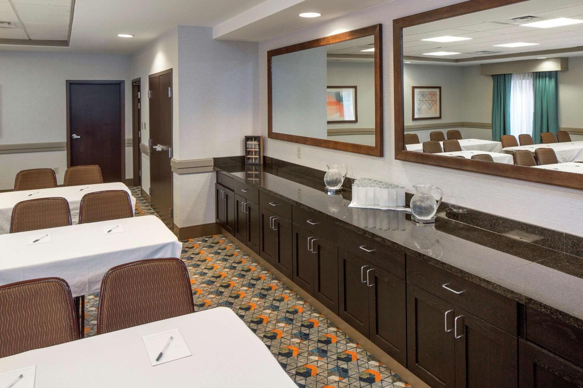 Hampton Inn & Suites Spokane Valley photo 38