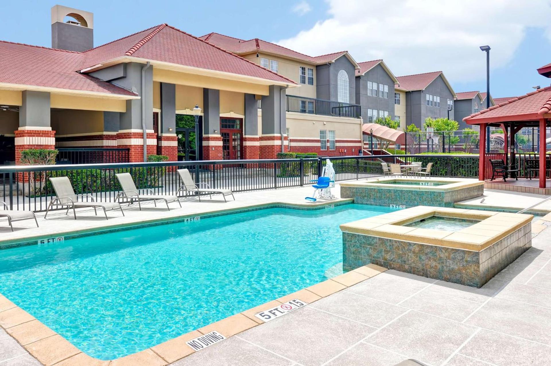Homewood Suites by Hilton- Longview photo 10