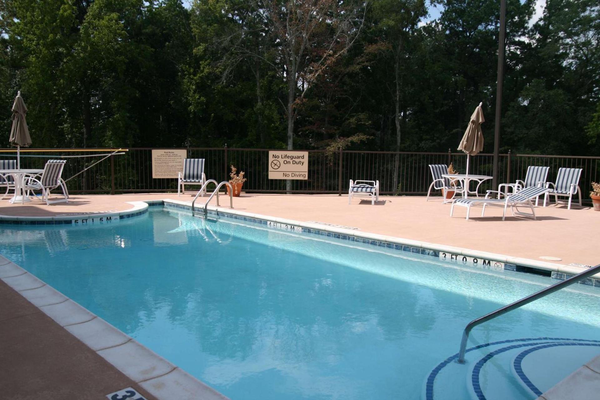 Hawthorn Extended Stay by Wyndham Kilgore photo 3