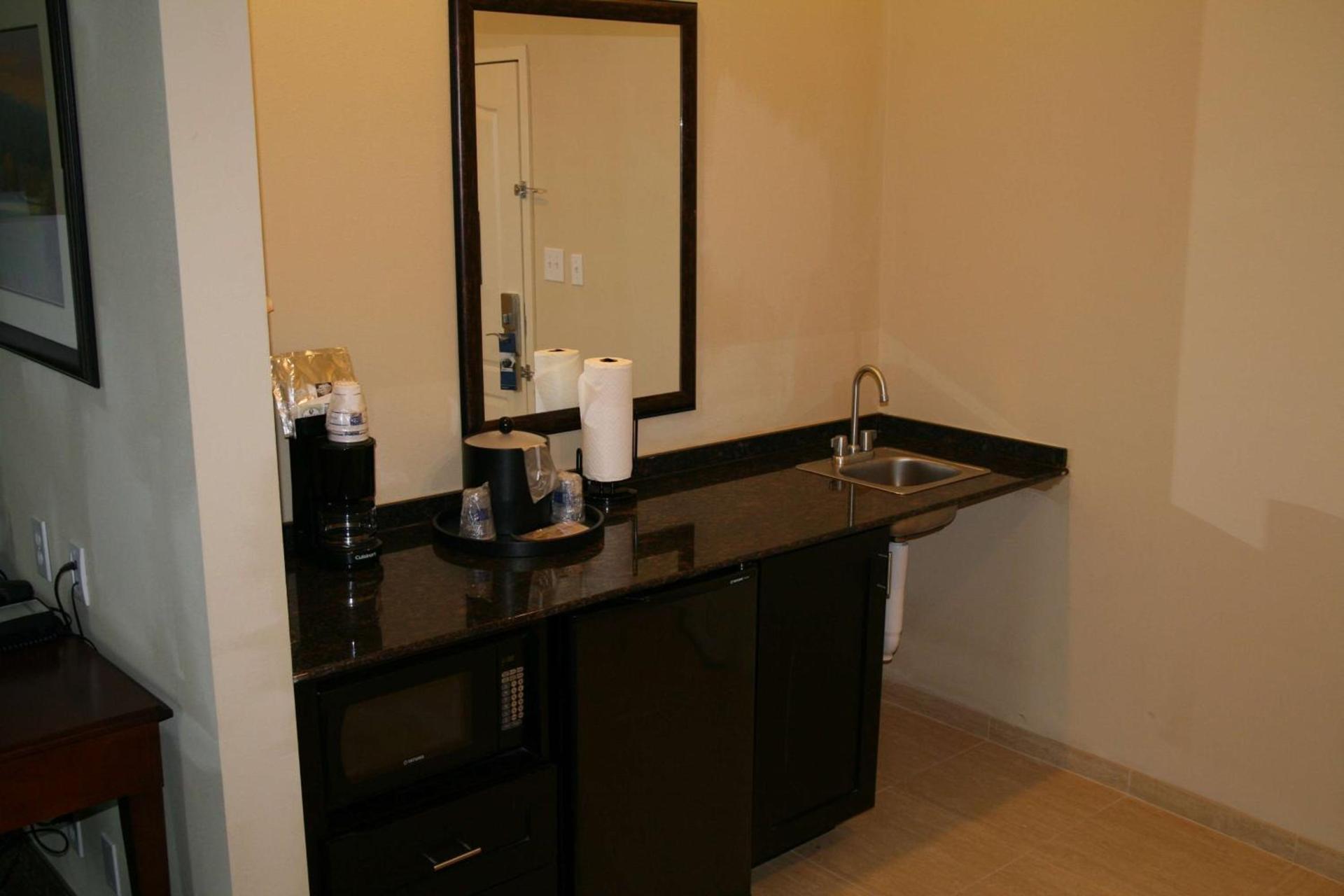 Hawthorn Extended Stay by Wyndham Kilgore photo 20