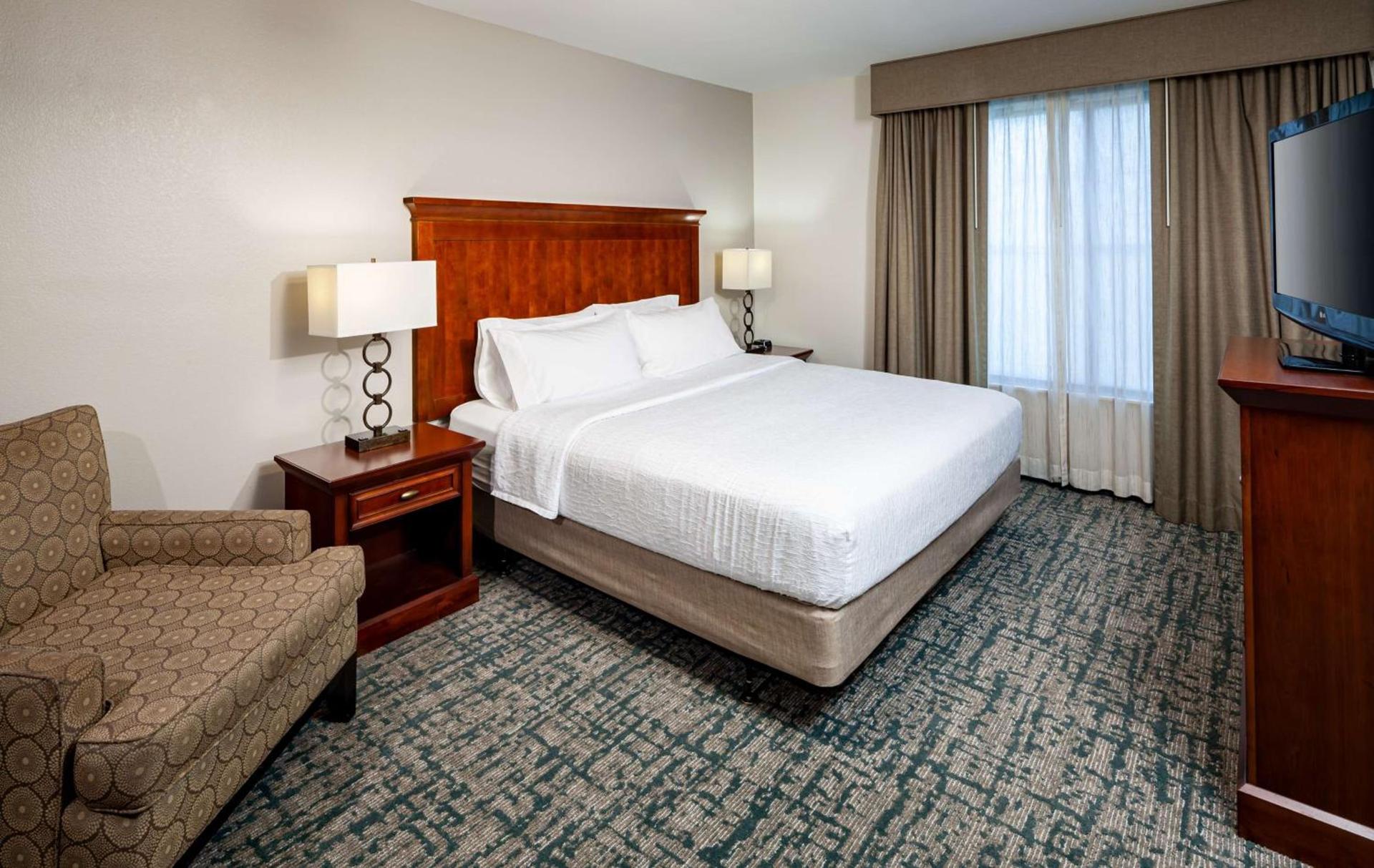 Homewood Suites by Hilton Gainesville photo 17