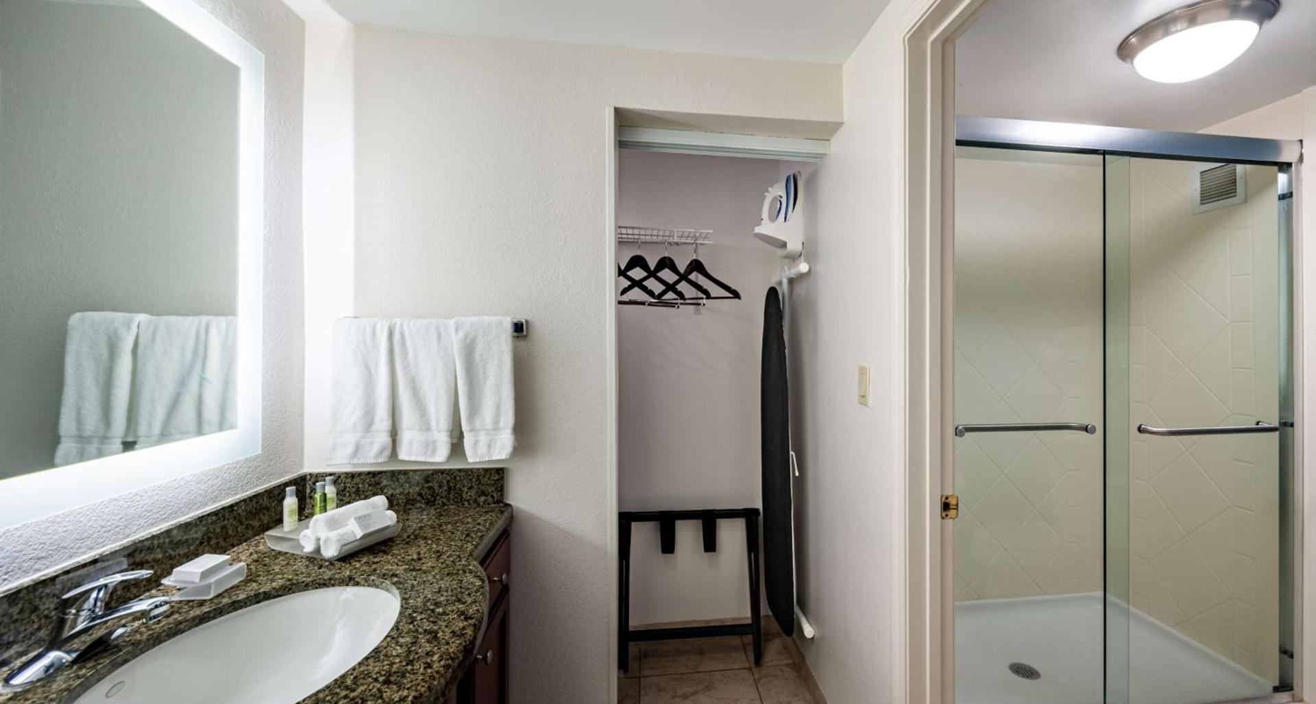 Homewood Suites by Hilton Gainesville photo 29
