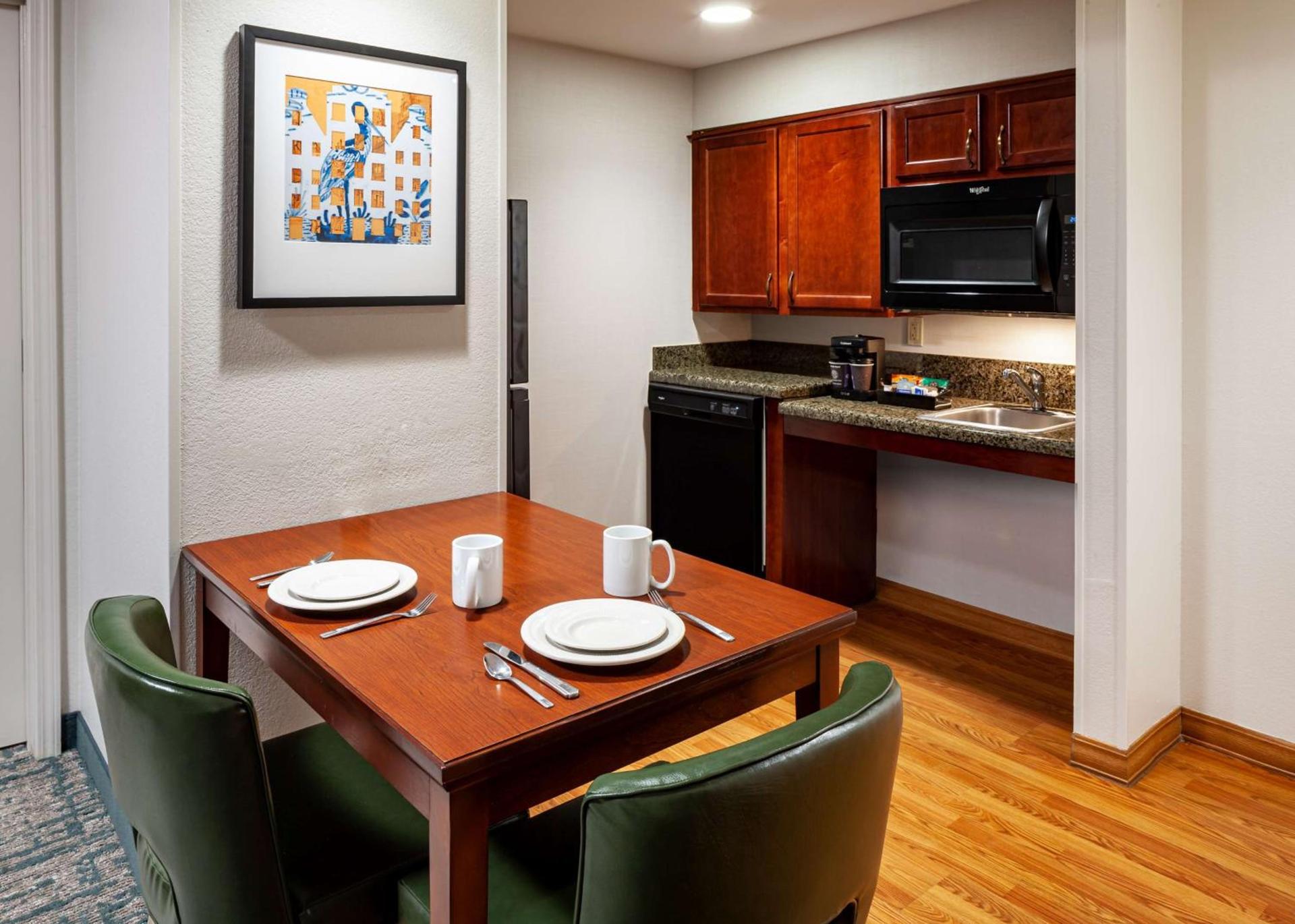 Homewood Suites by Hilton Gainesville photo 6