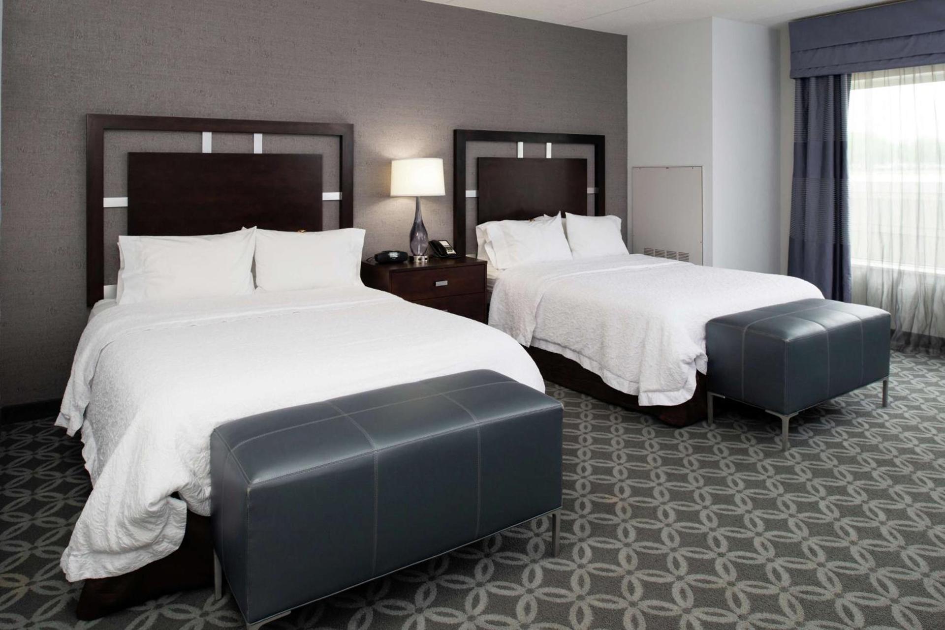 Hampton Inn & Suites Greensboro/Coliseum Area photo 44