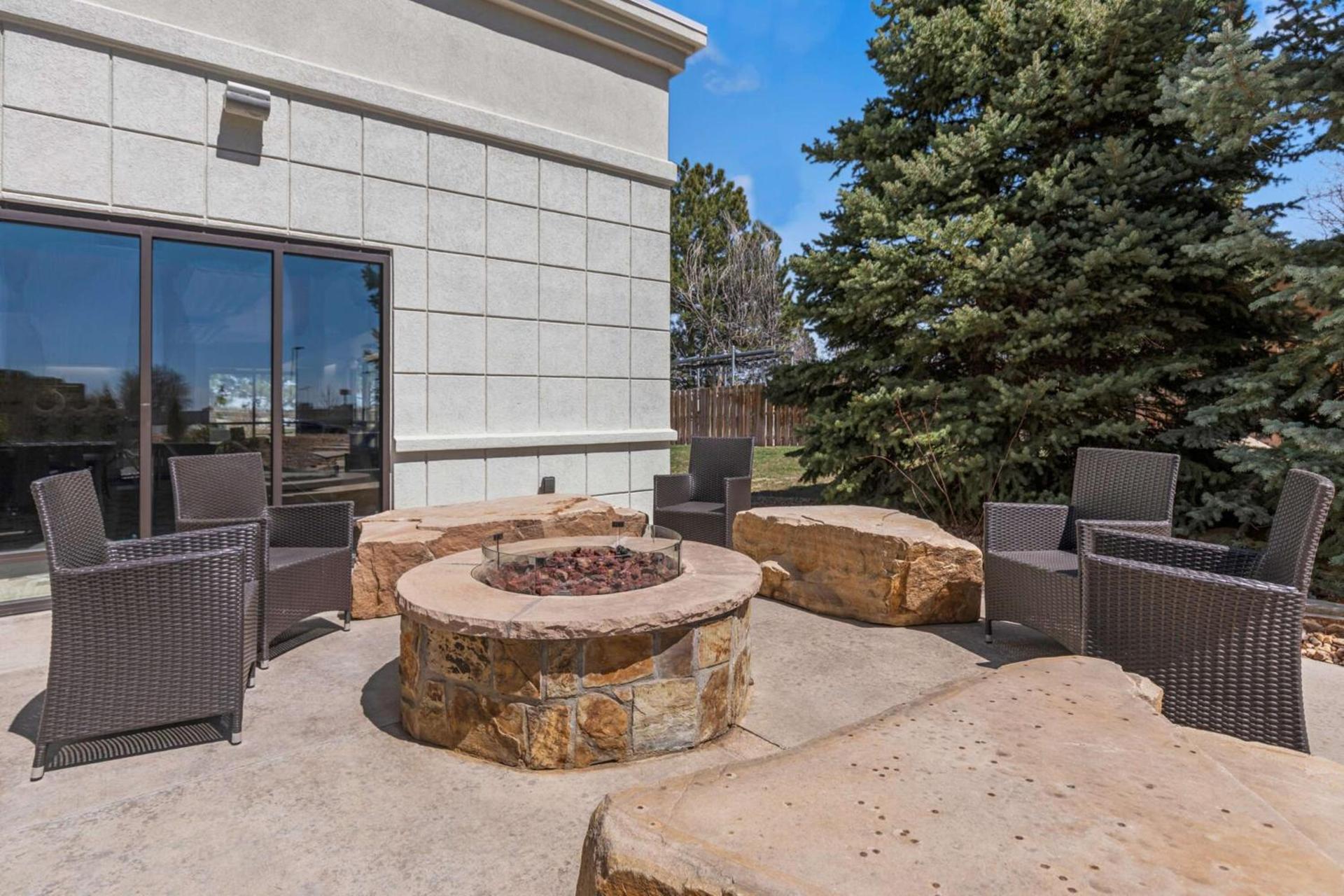 Hampton Inn & Suites Greeley photo 5
