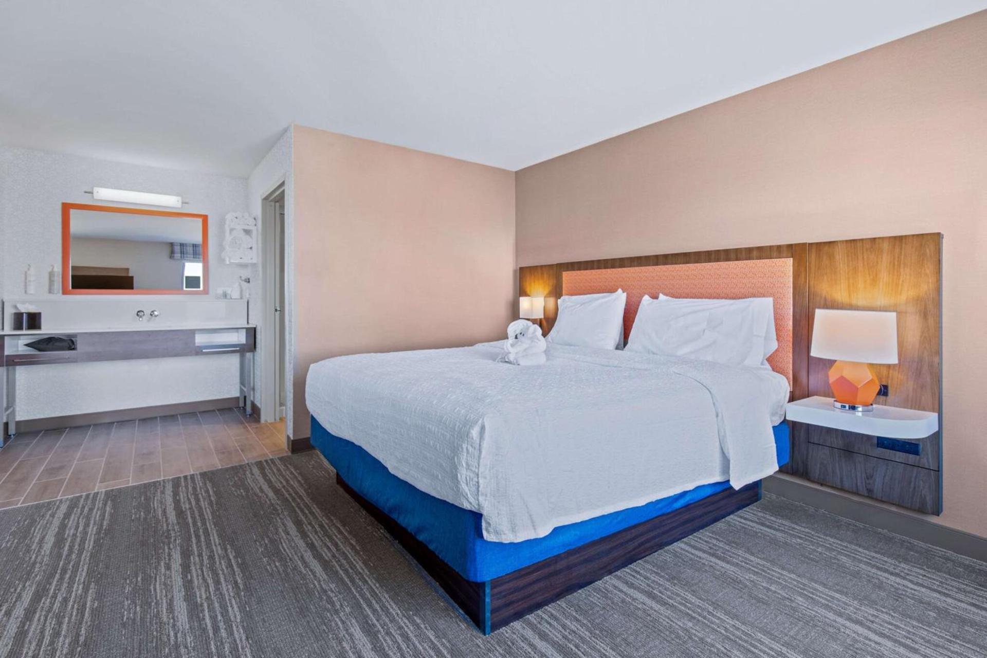 Hampton Inn & Suites Greeley photo 22