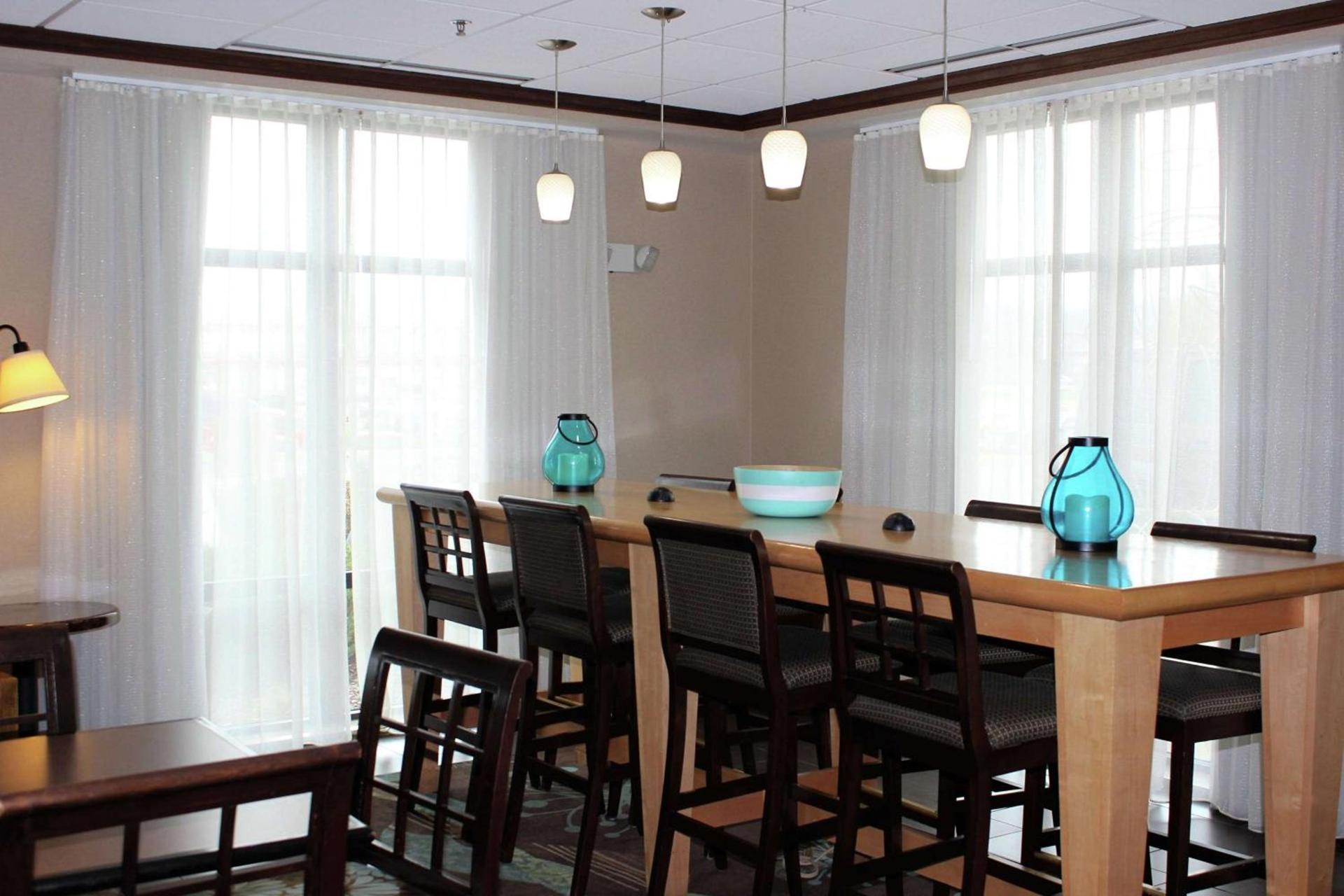 Hampton Inn Gallipolis photo 9