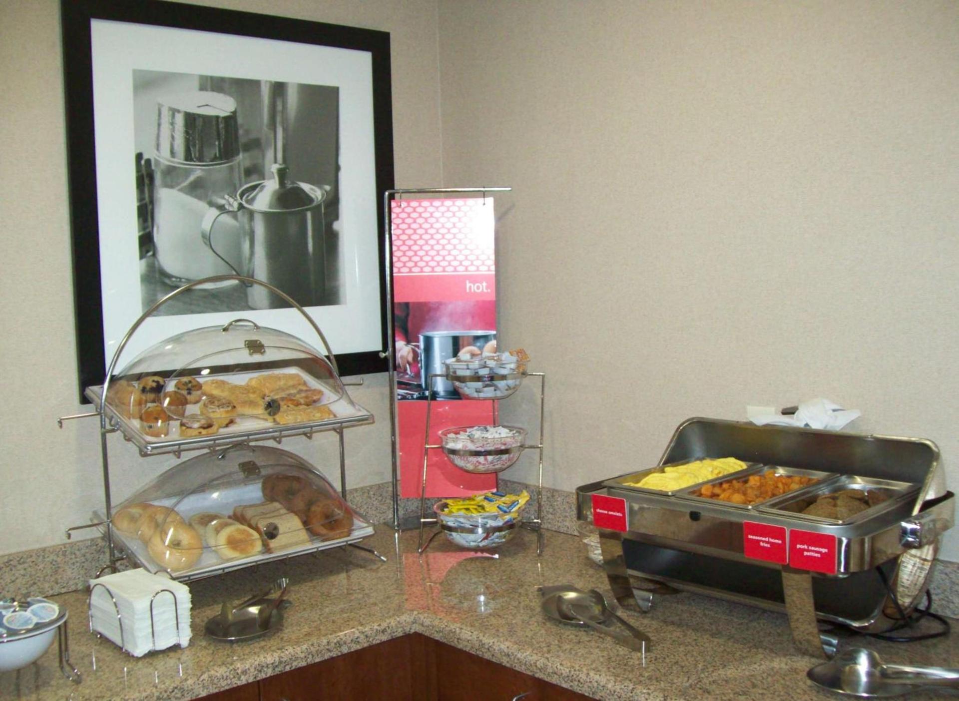 Hampton Inn Gallipolis photo 18