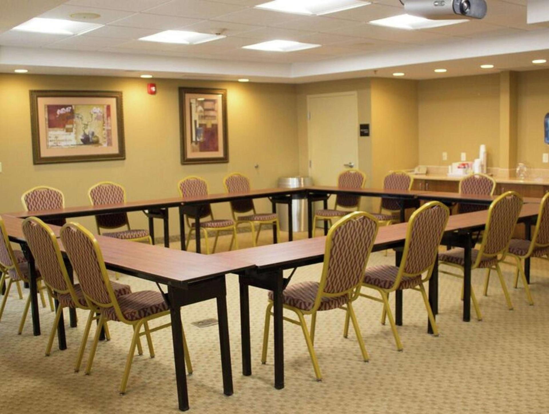 Hampton Inn Gallipolis photo 51