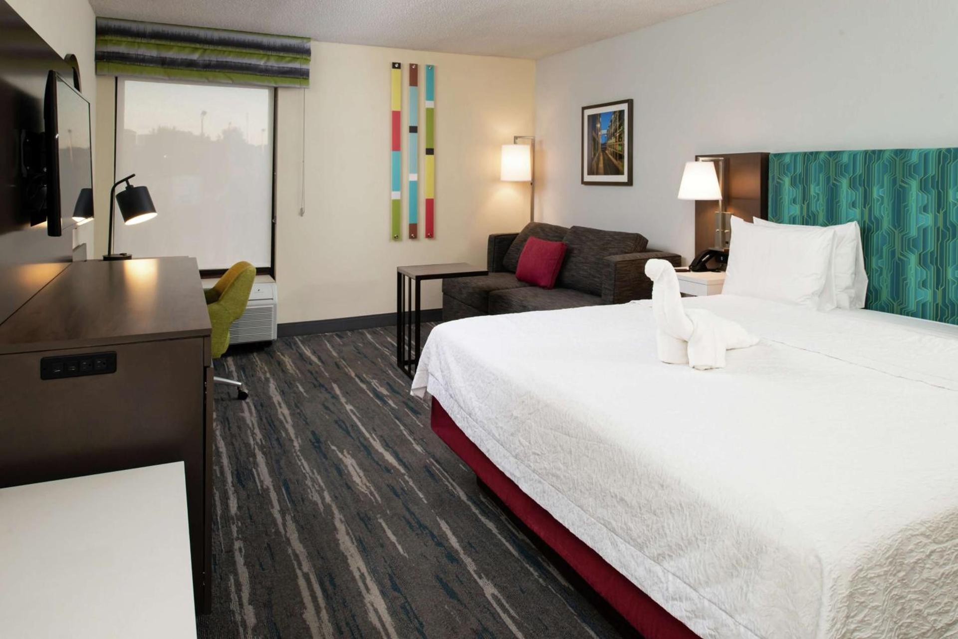 Hampton Inn Greensboro Airport photo 25