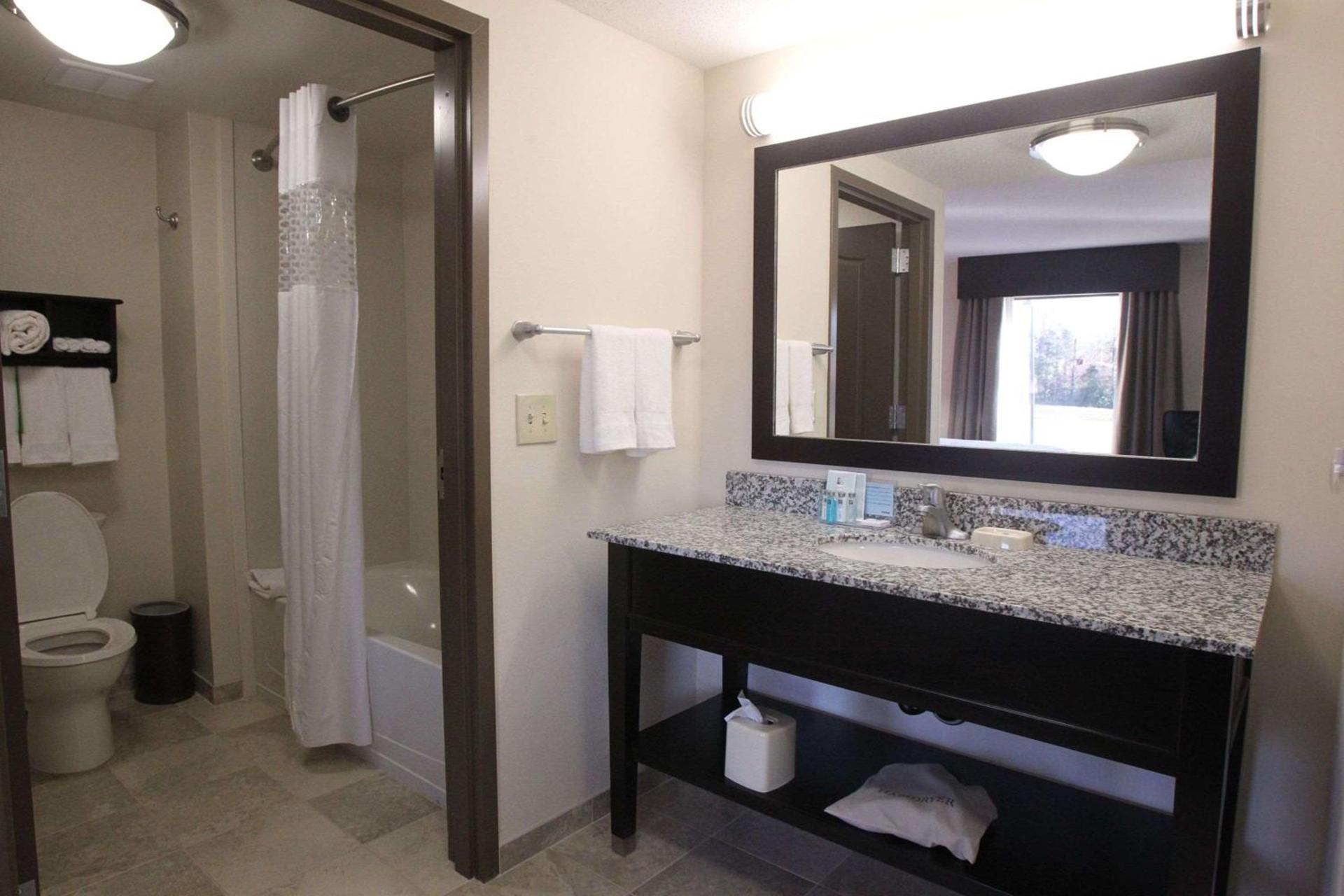 Hampton Inn & Suites Seneca-Clemson Area photo 34