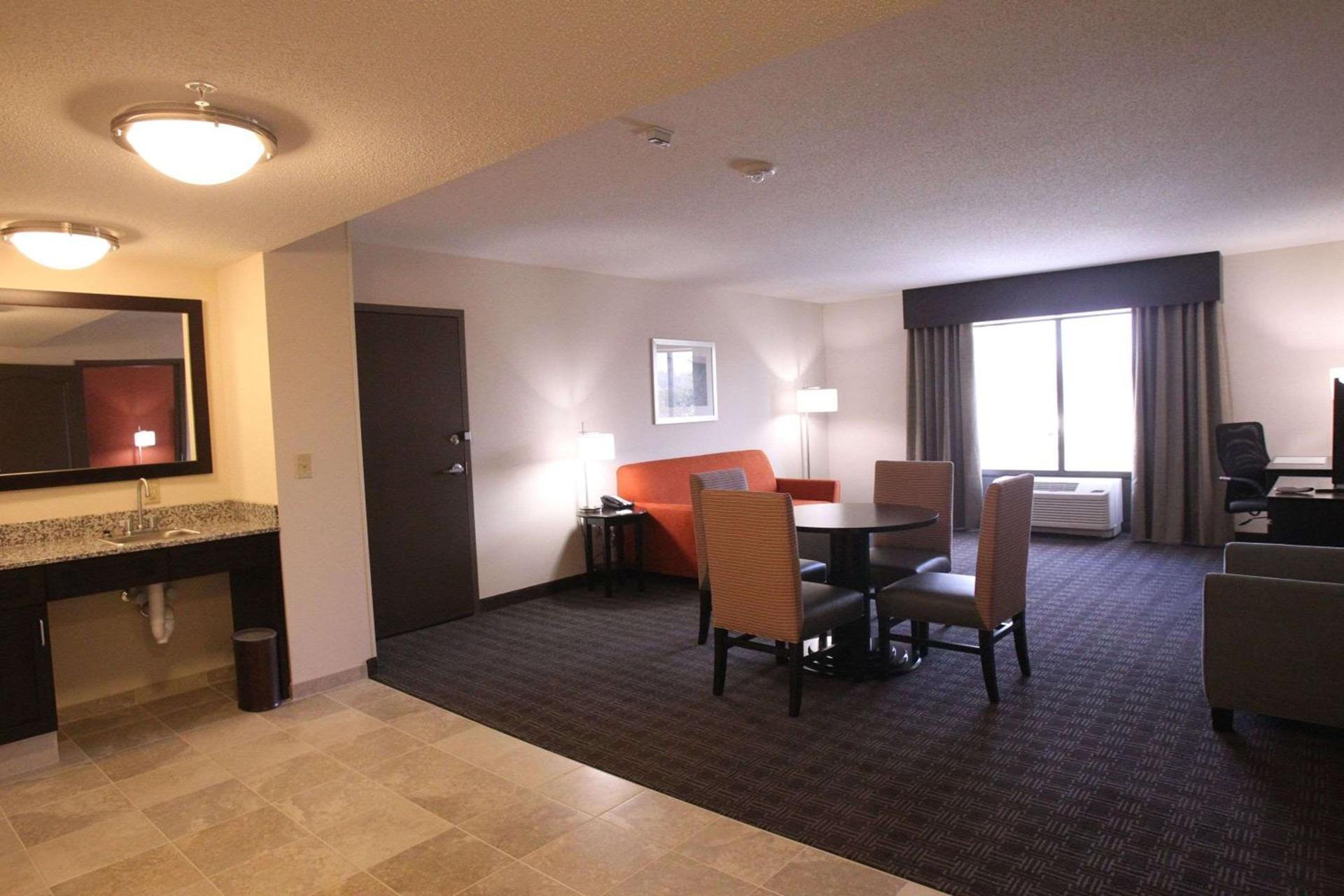 Hampton Inn & Suites Seneca-Clemson Area photo 47