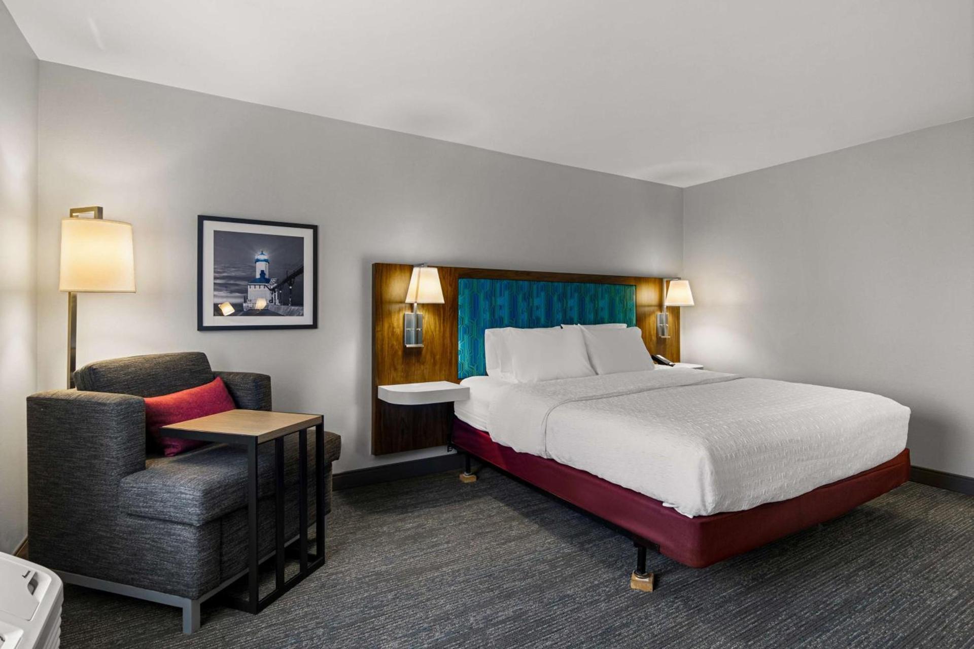 Hampton Inn & Suites Schererville photo 33