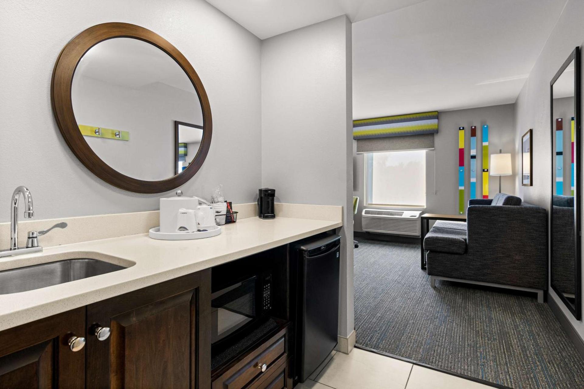 Hampton Inn & Suites Schererville photo 35