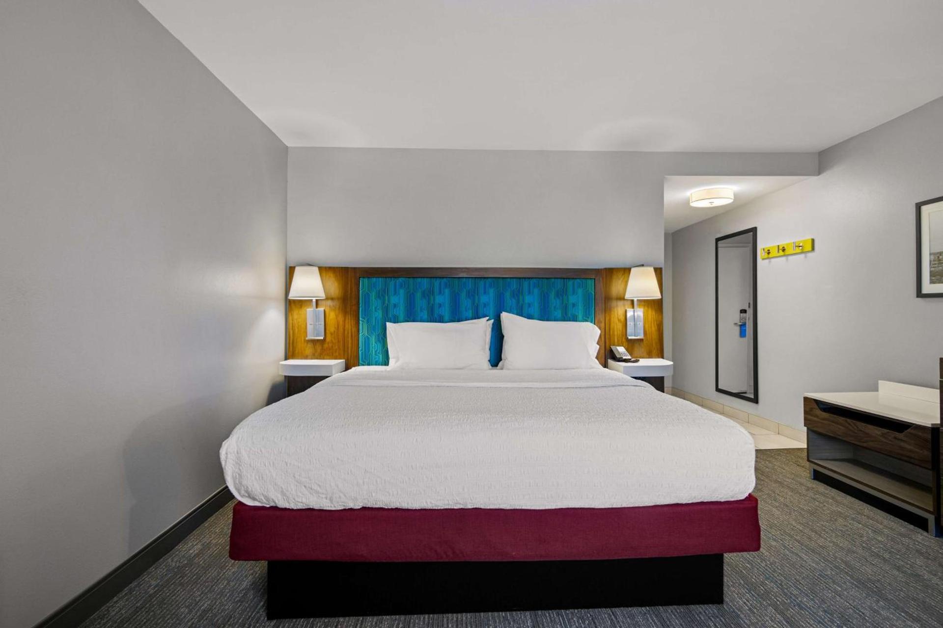 Hampton Inn & Suites Schererville photo 40