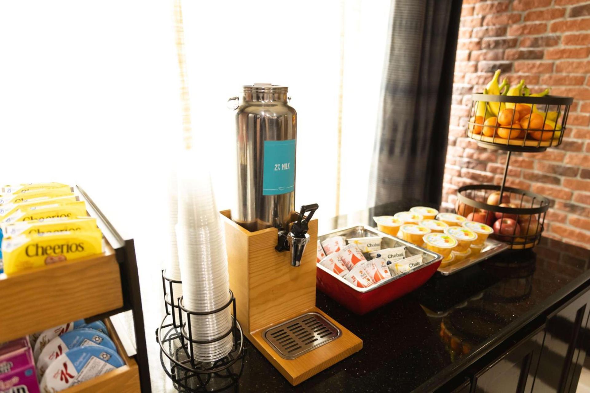 Hampton Inn Hammond photo 9