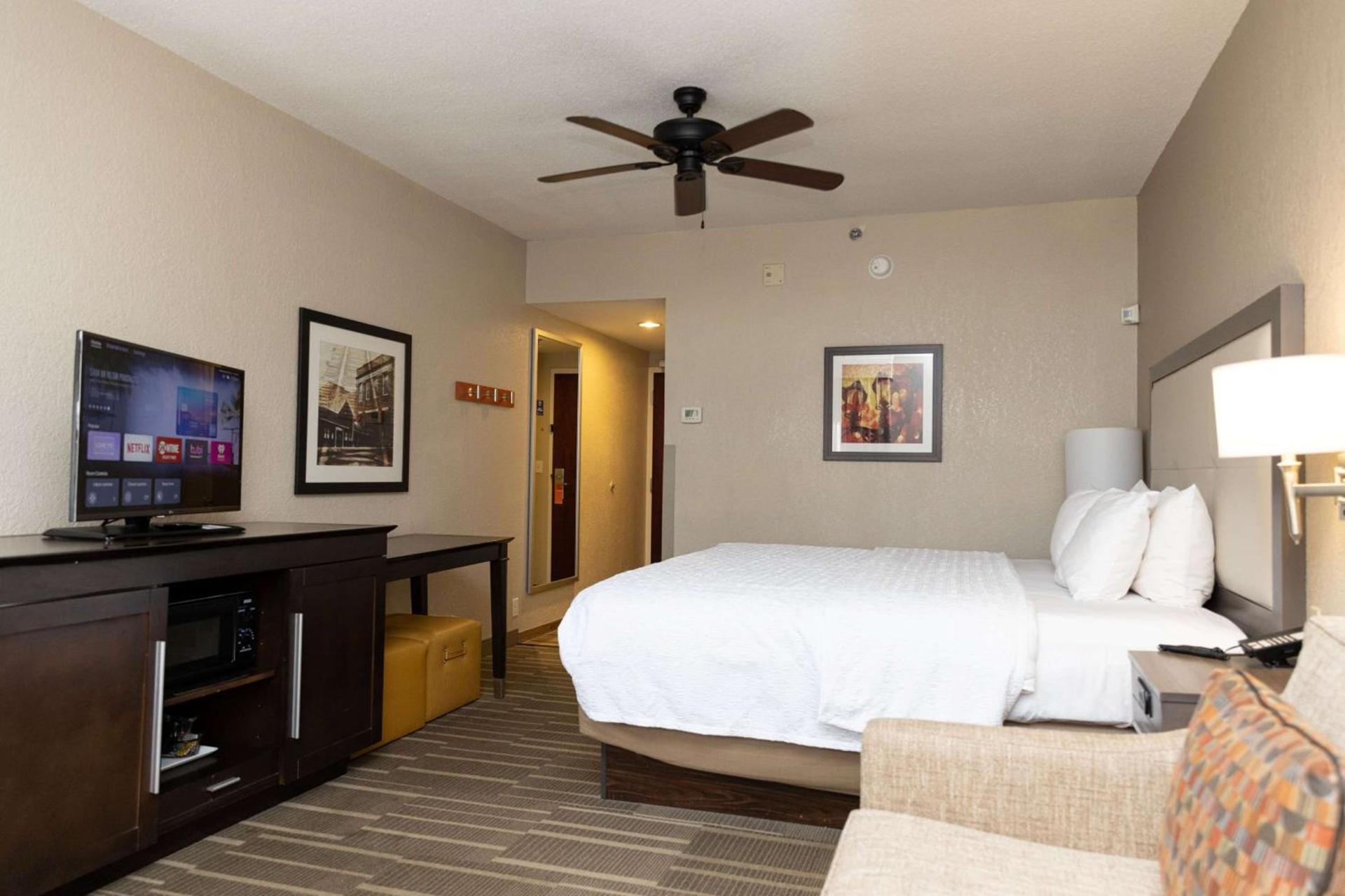 Hampton Inn Hammond photo 27