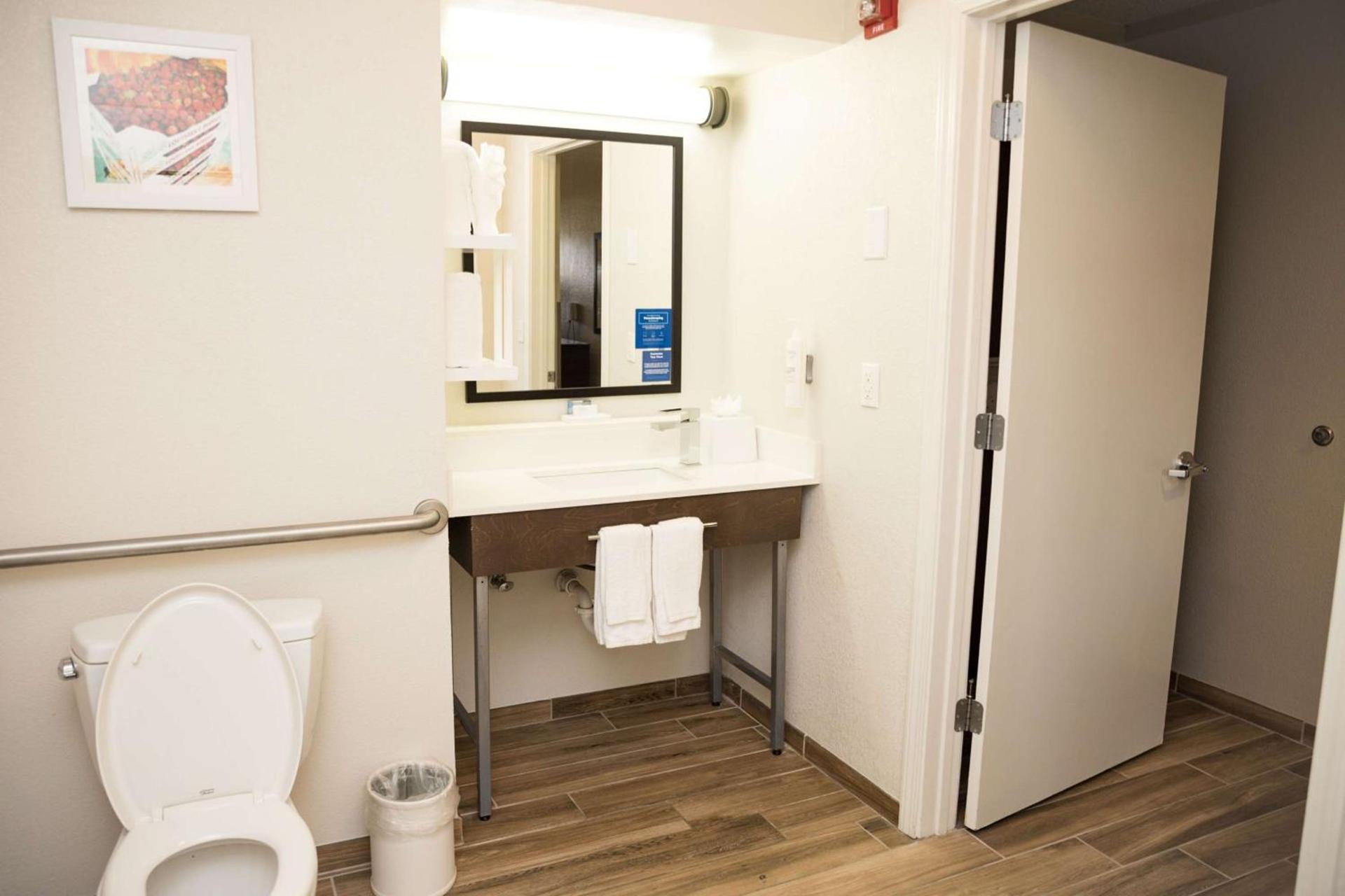 Hampton Inn Hammond photo 32