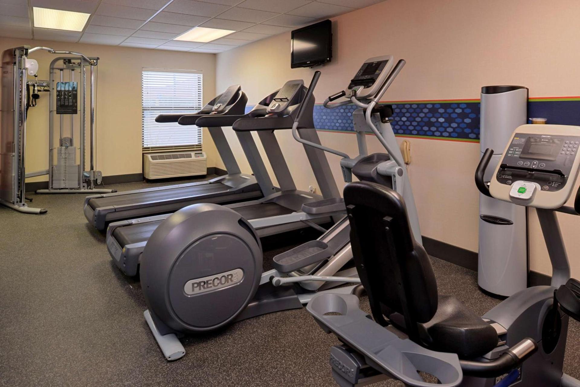 Hampton Inn Henderson photo 7