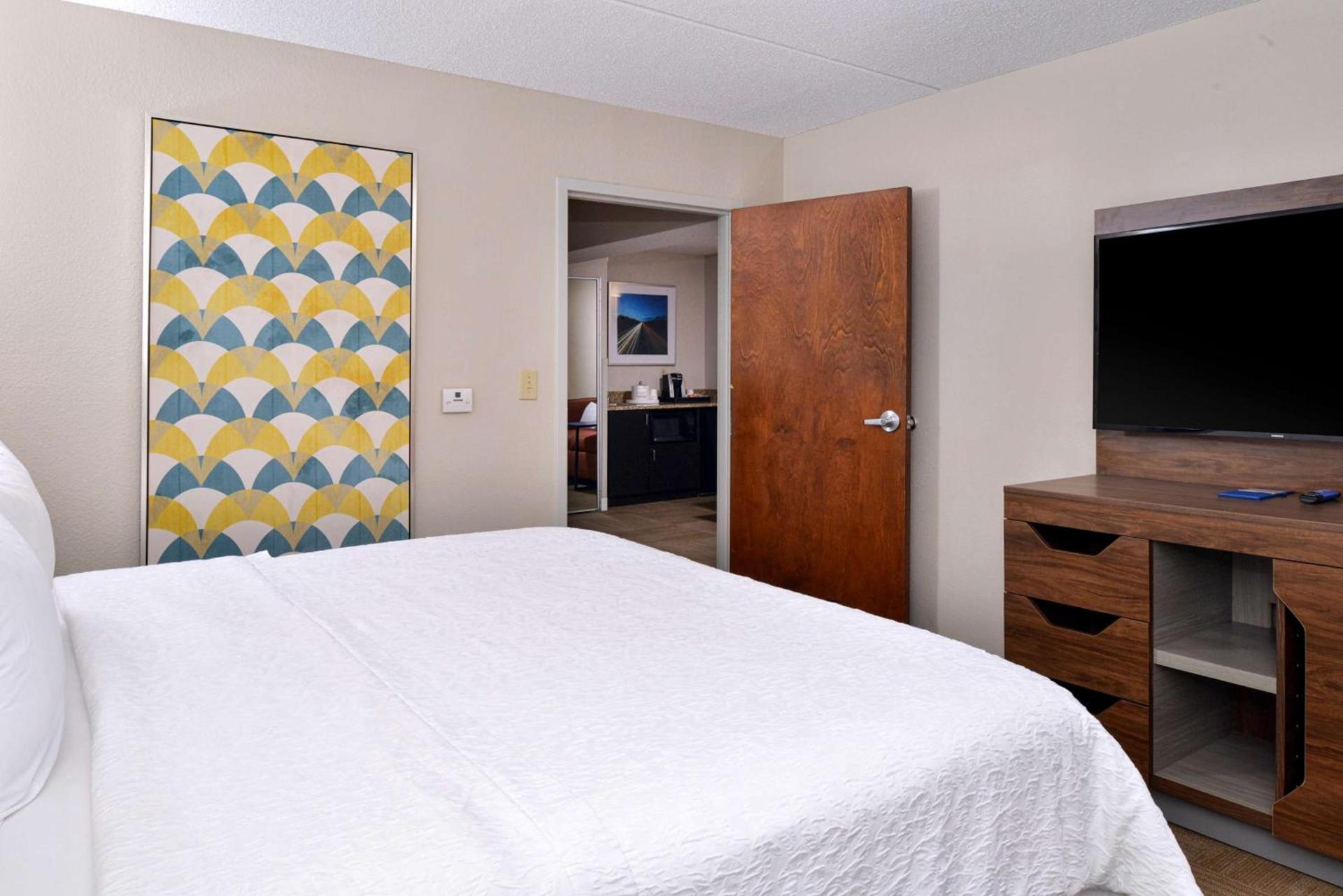 Hampton Inn Henderson photo 26