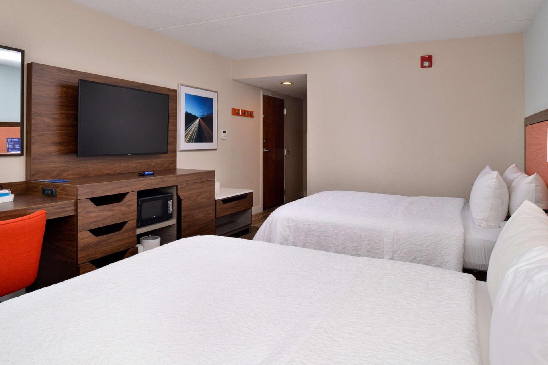 Hampton Inn Henderson photo 28