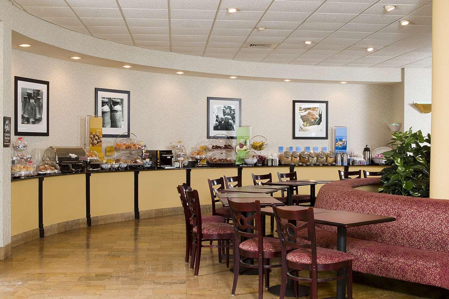 Hampton Inn & Suites Hershey photo 10