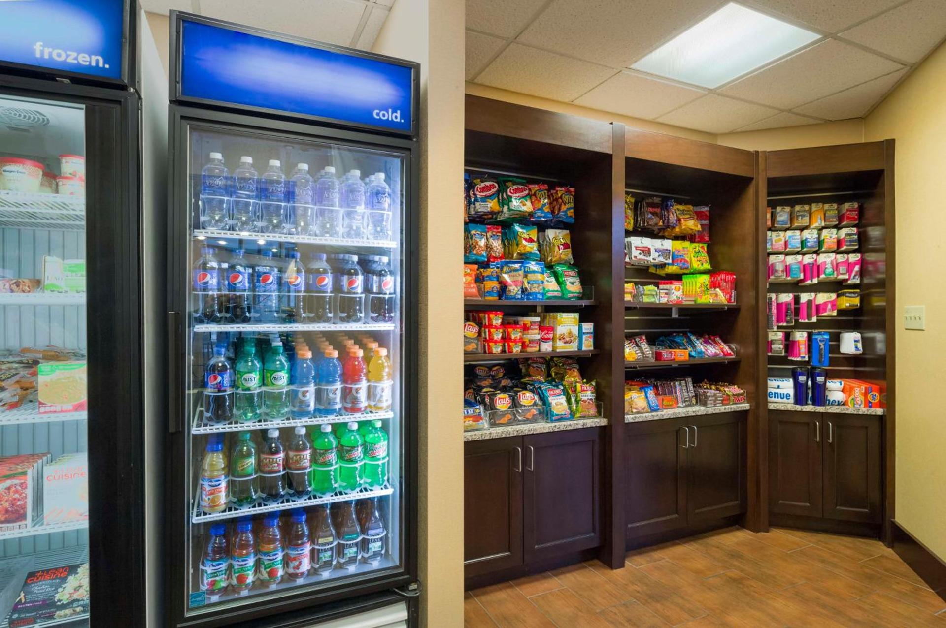 Hampton Inn & Suites Hershey photo 13