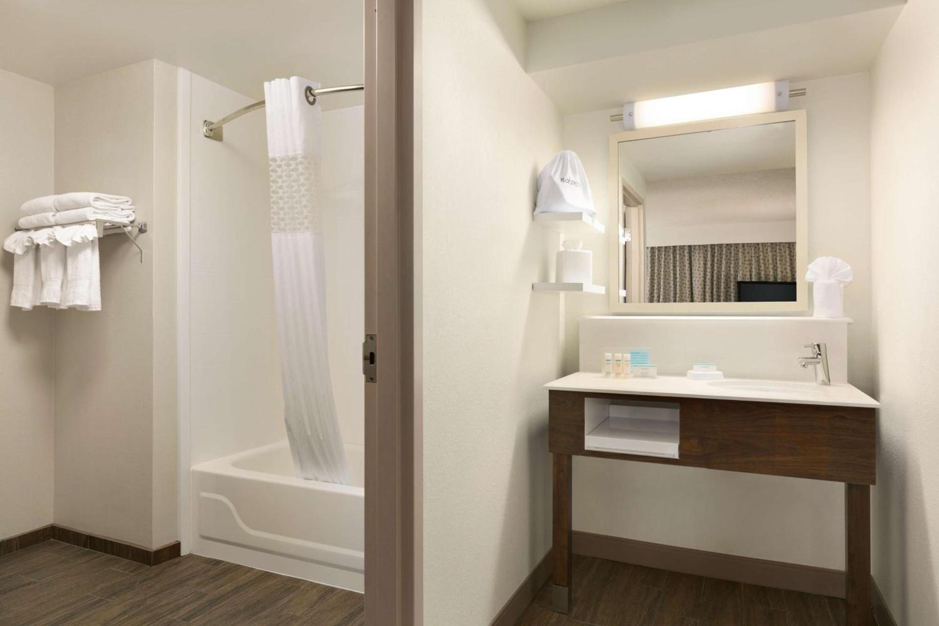 Hampton Inn & Suites Hershey photo 33