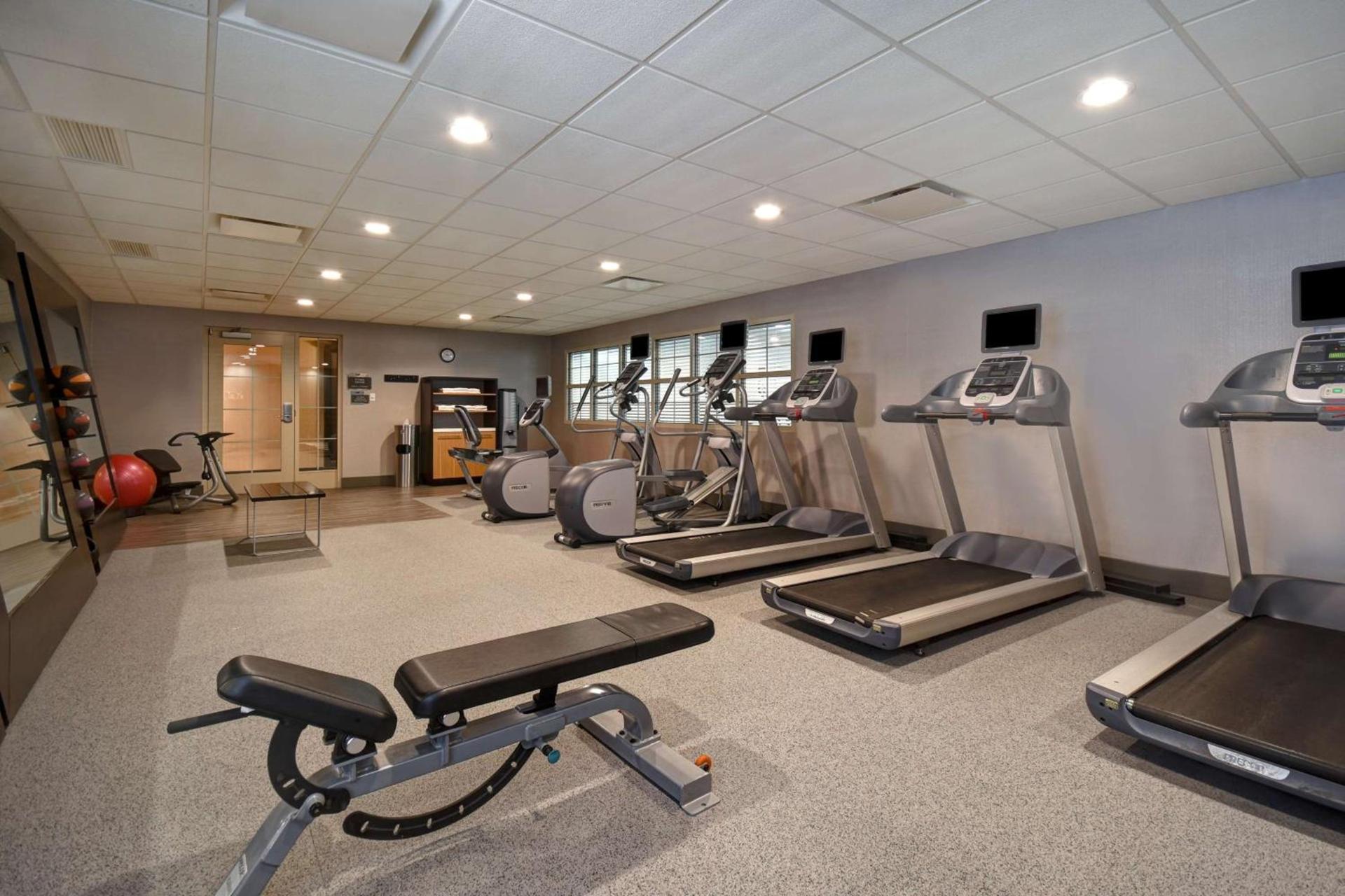 Homewood Suites by Hilton Hartford / Southington CT photo 12