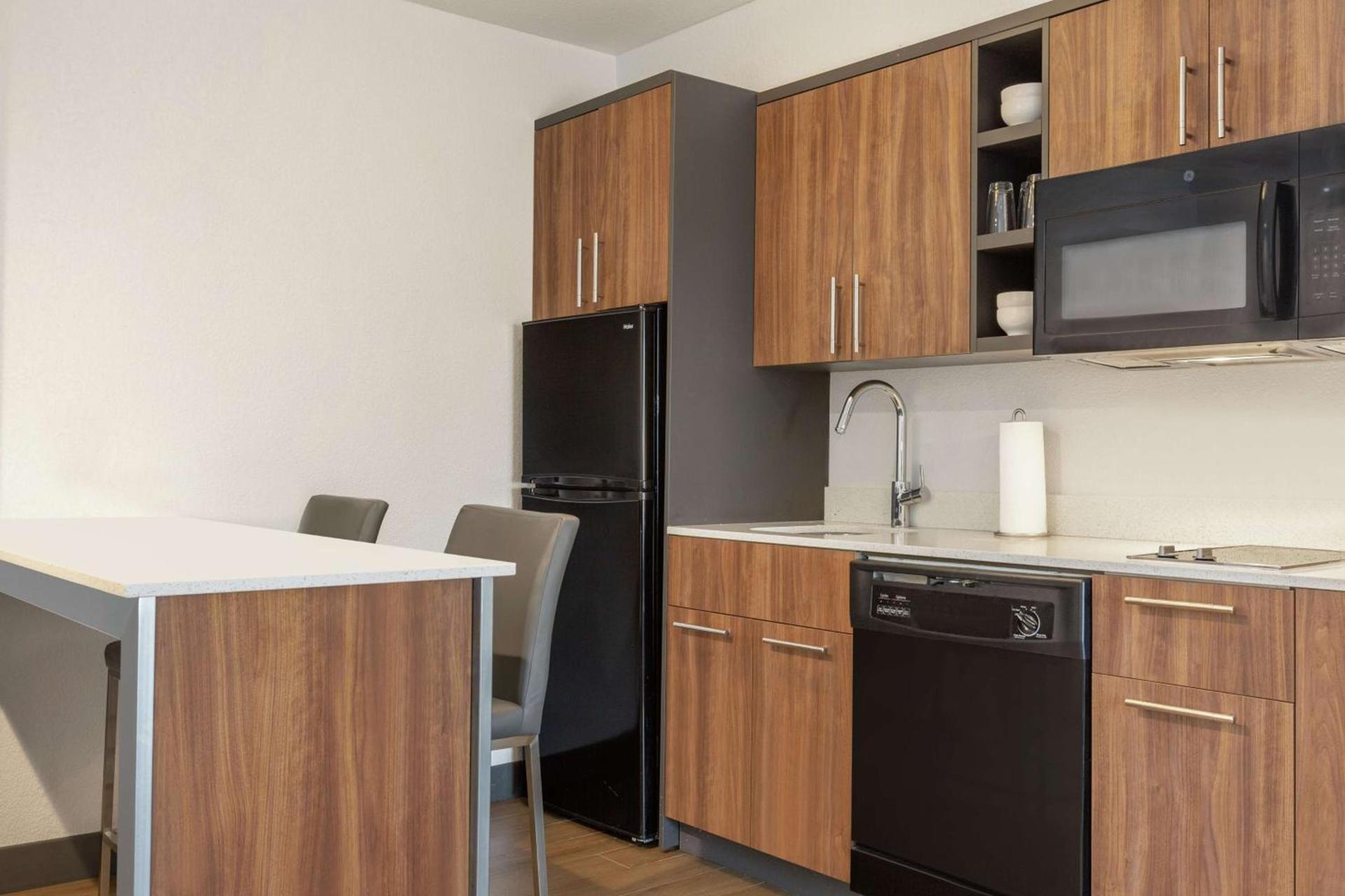 Hampton Inn & Suites Houston-Cypress Station photo 35