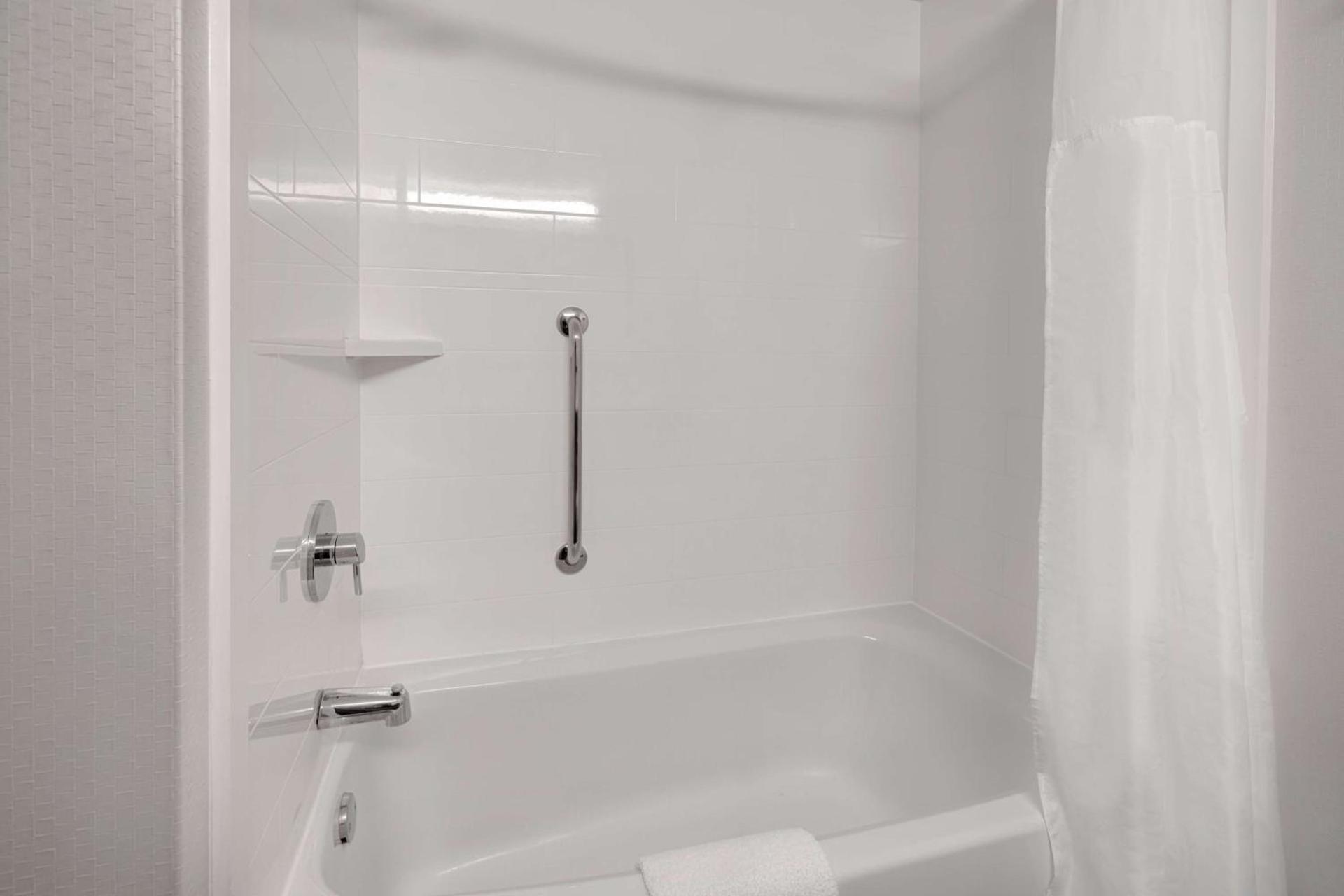 Hampton Inn by Hilton in Hot Springs, Arkansas photo 34