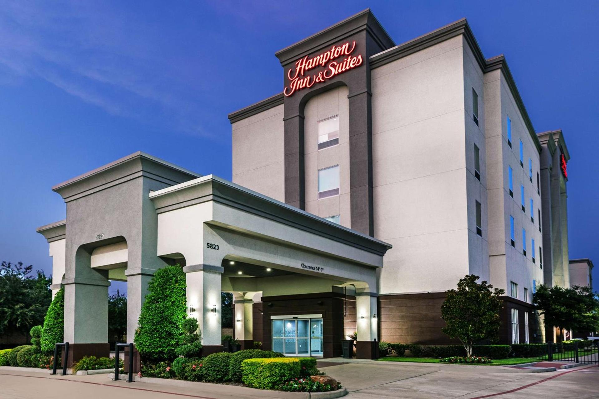 Hampton Inn and Suites Houston Heights I-10 photo 11
