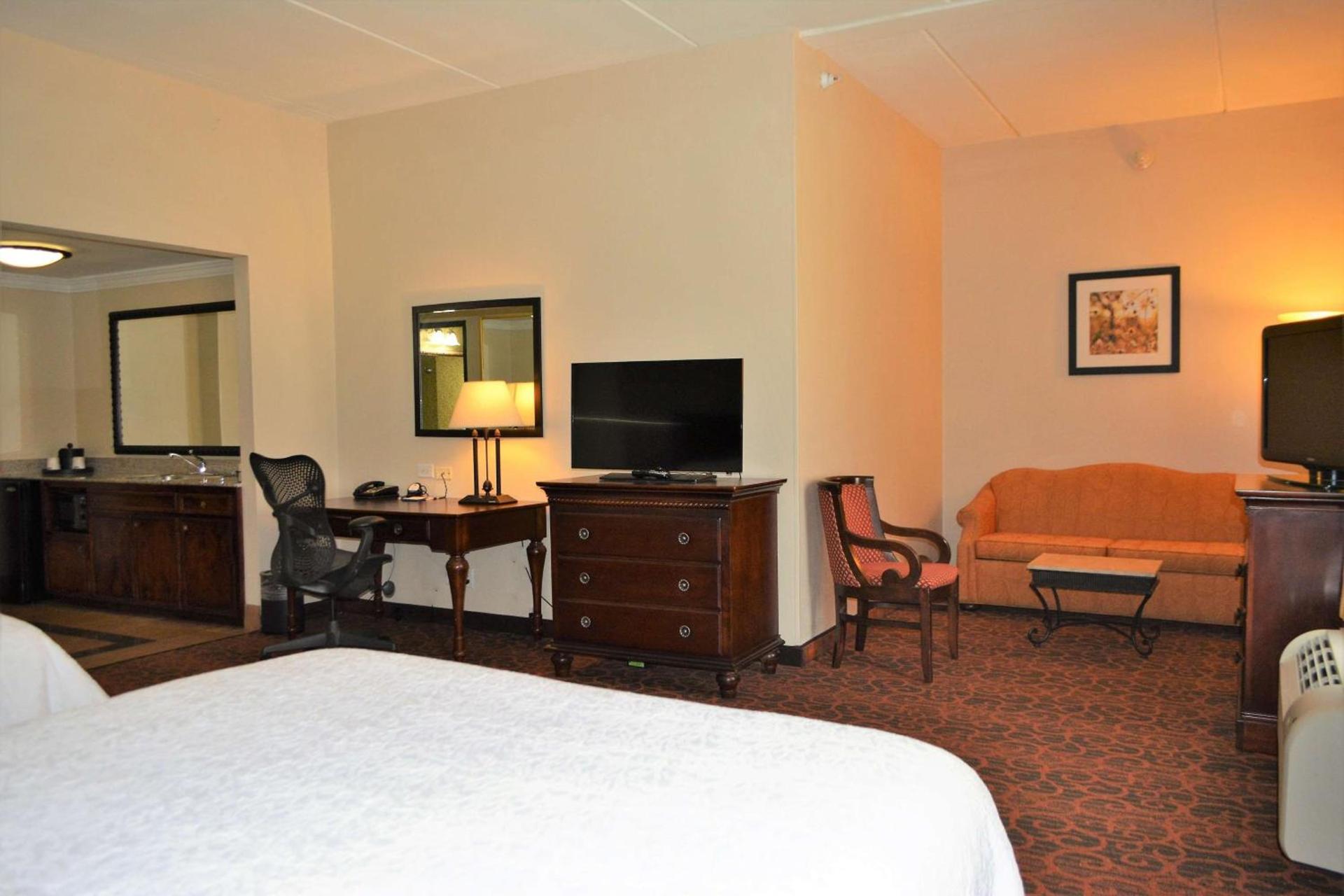 Hampton Inn and Suites Houston-Katy photo 12