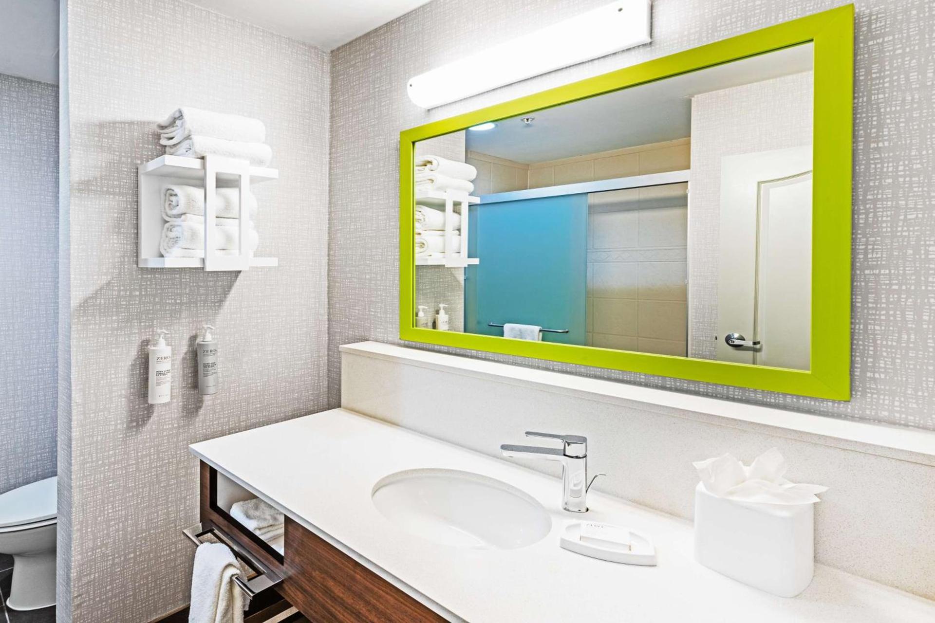Hampton Inn and Suites Houston Heights I-10 photo 19