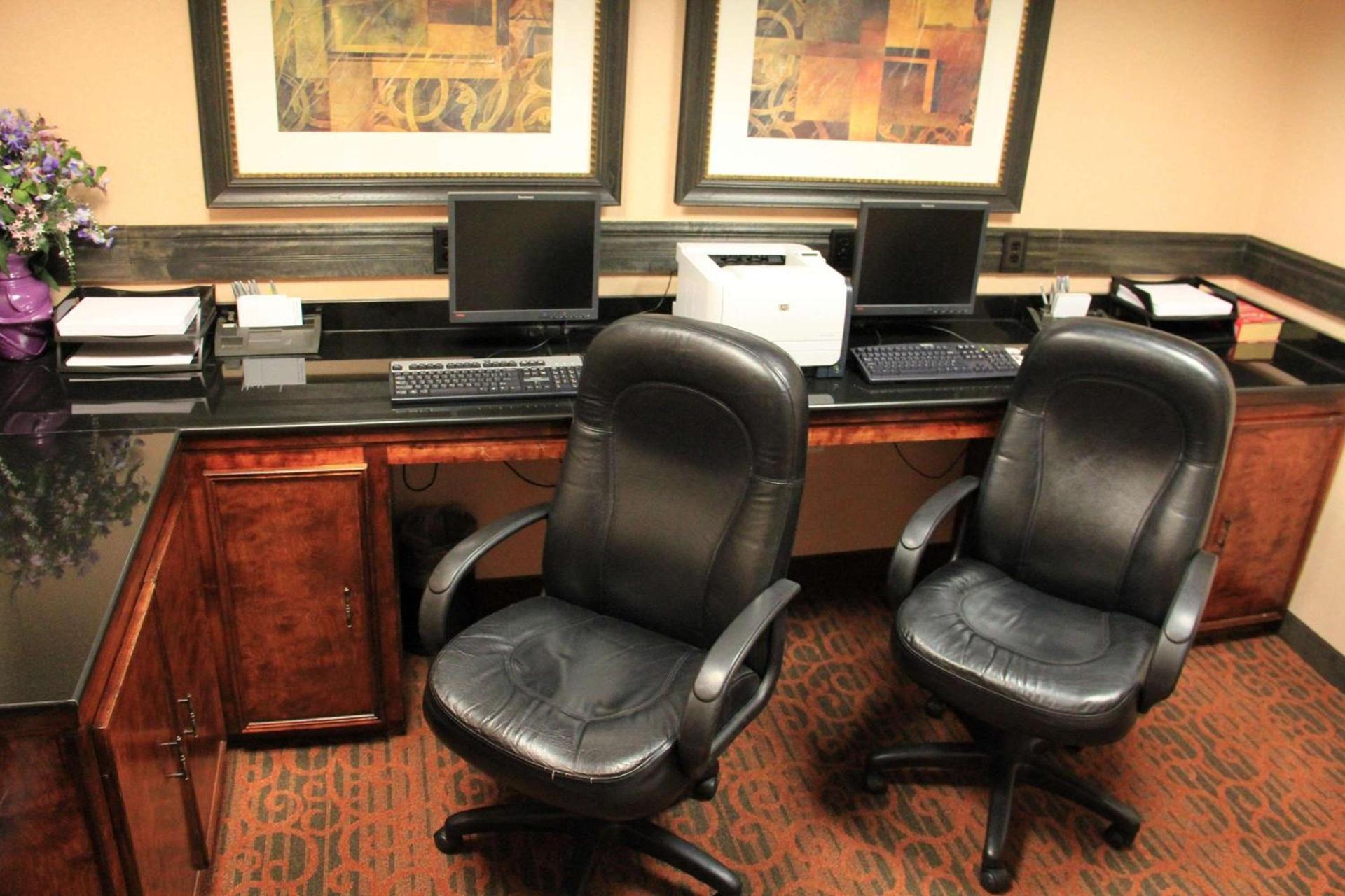 Hampton Inn and Suites Houston-Katy photo 18
