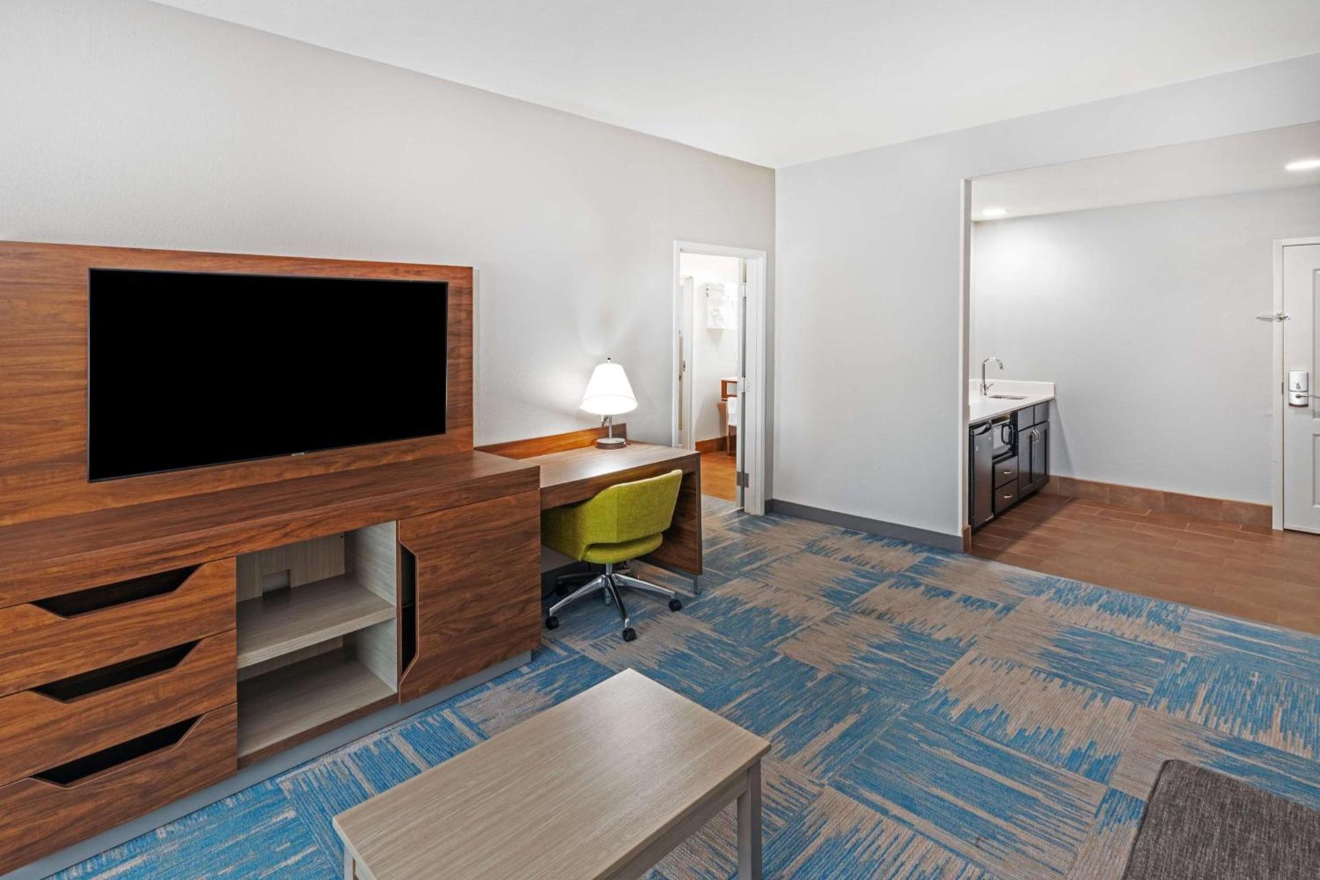 Hampton Inn and Suites Houston Heights I-10 photo 2