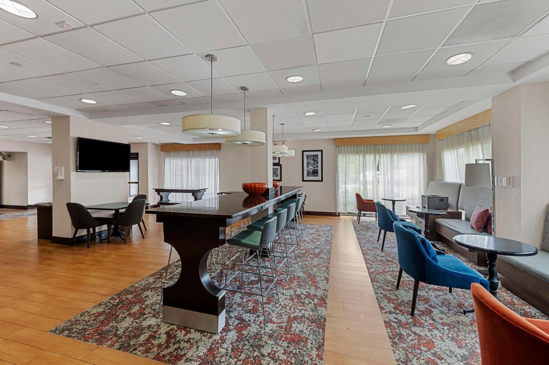 Hampton Inn Nanuet photo 10